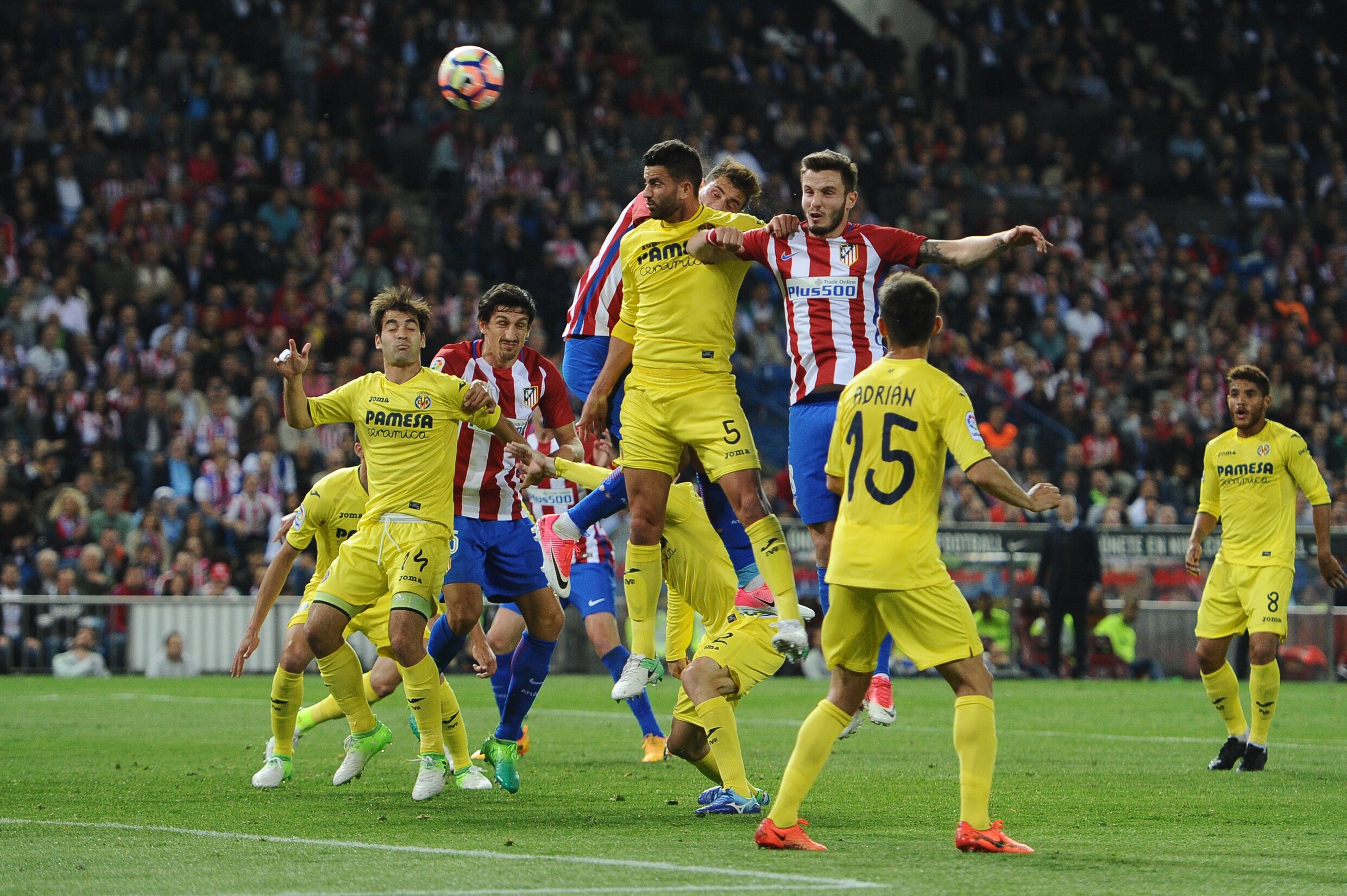Dominant Atlético onderuit tegen Villarreal, Carrasco geblesseerd na 10 minuten