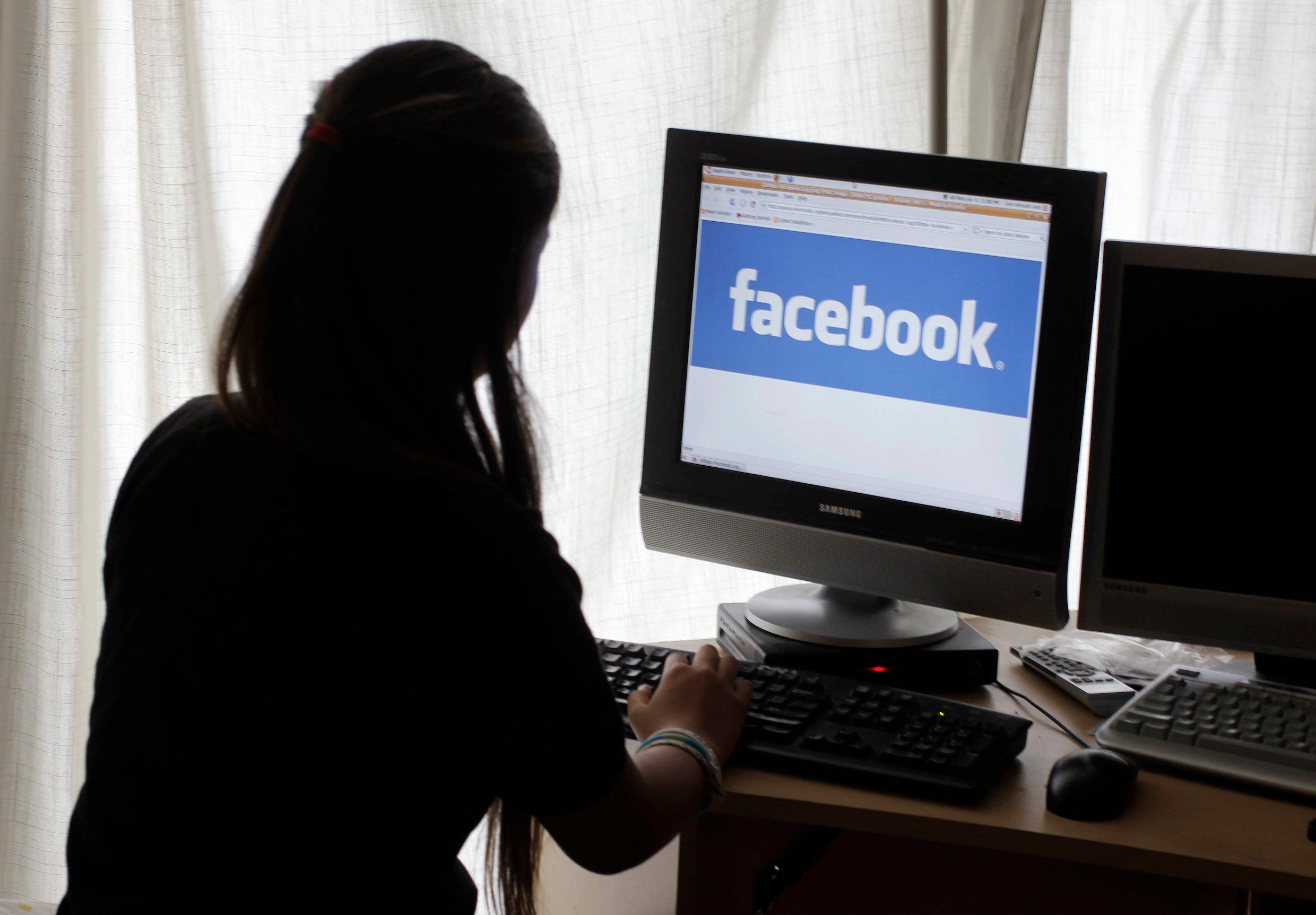 Facebook bekent: "Regeringen gebruikten ons als propagandakanaal"