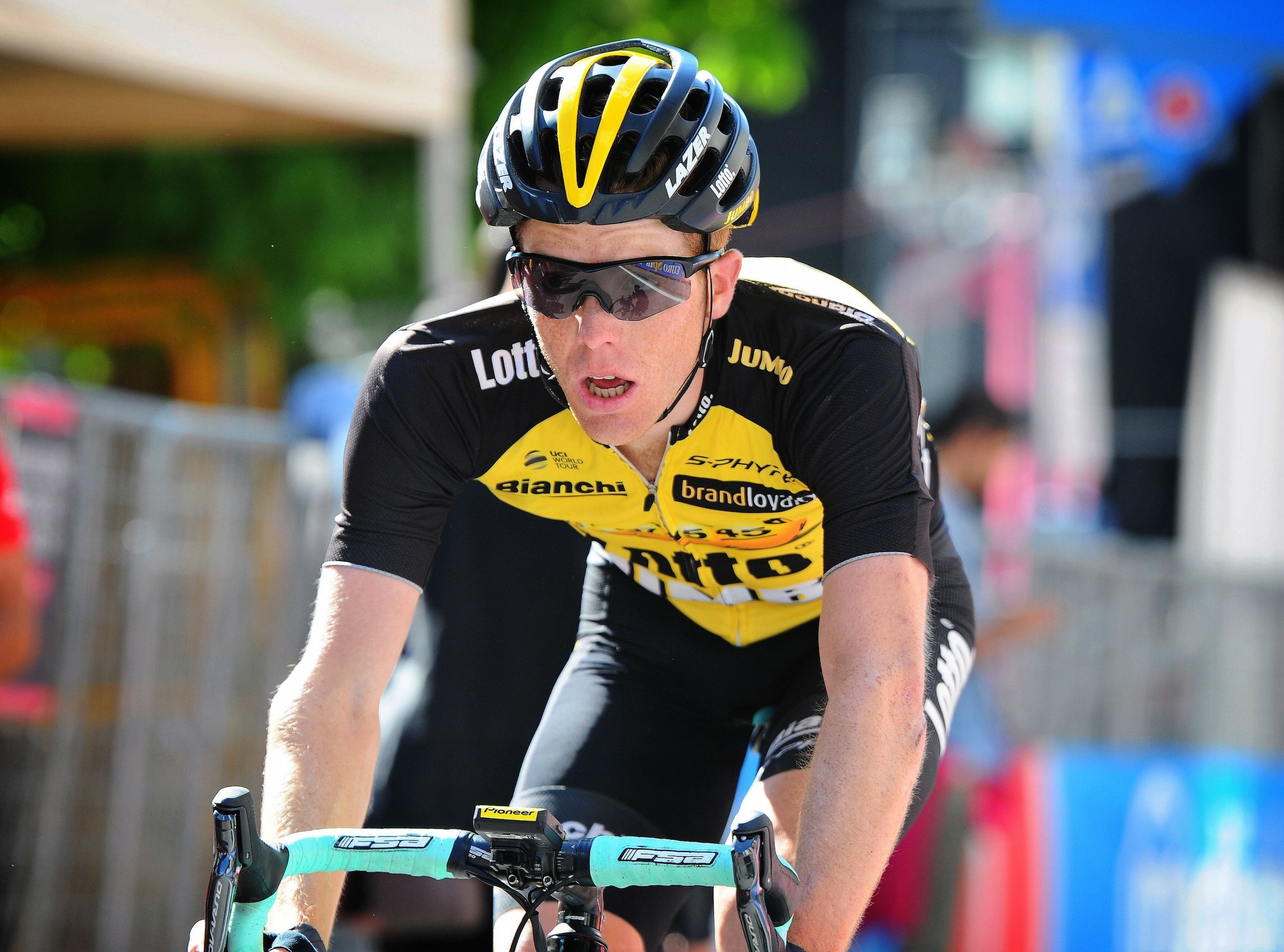 Steven Kruijswijk, tiende in het klassement, verlaat ziek de Giro