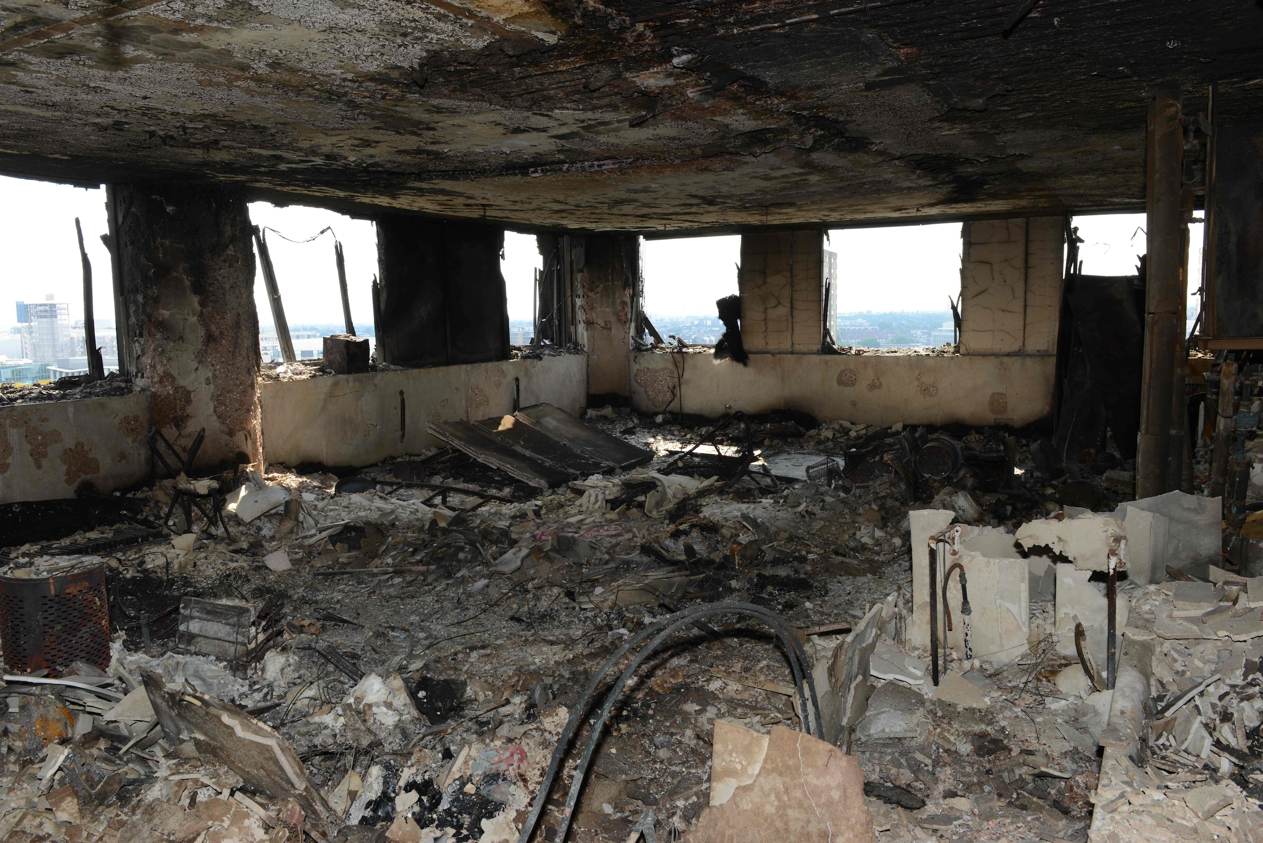 Dodentol brand flatgebouw Londen blijft stijgen: "Wellicht 79 doden"