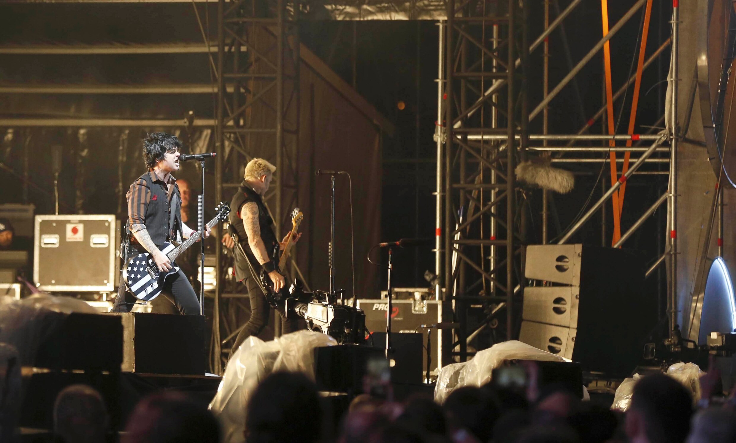 Green Day treedt op ondanks dodelijk stuntongeval: flink wat kritiek op social media