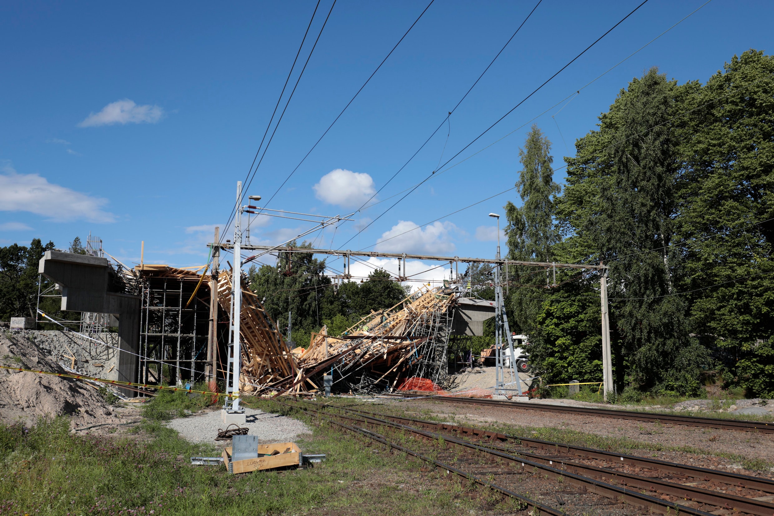 Zweedse brug in aanbouw stort in: meerdere gewonden