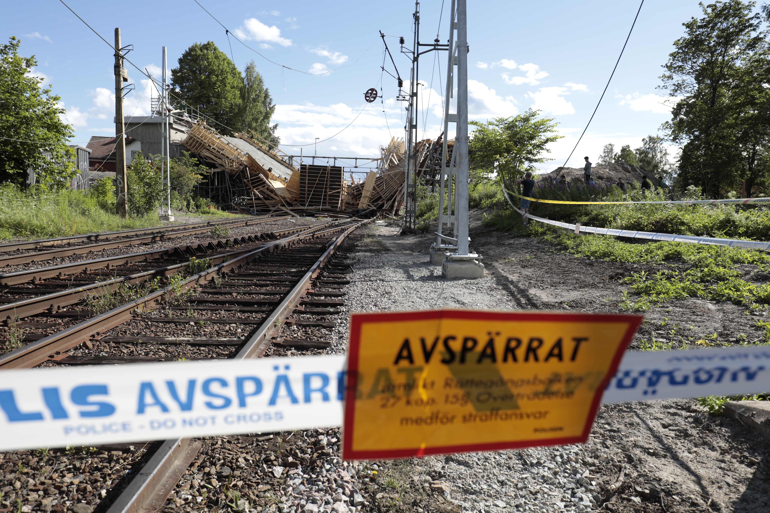 Zweedse brug in aanbouw stort in: meerdere gewonden