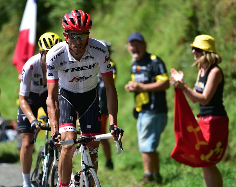 Nog 14 km: Contador krijgt prijs van de strijdlust