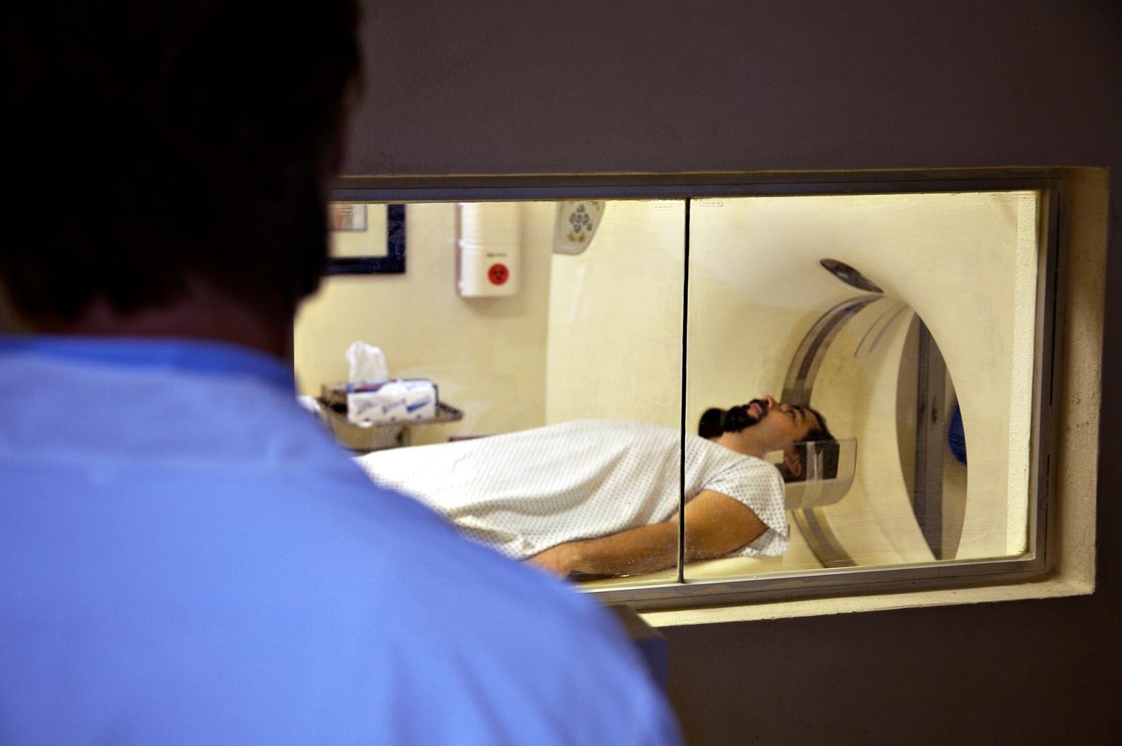 RIZIV eist 13,5 miljoen euro terug van ziekenhuizen wegens niet-erkende MRI-scans
