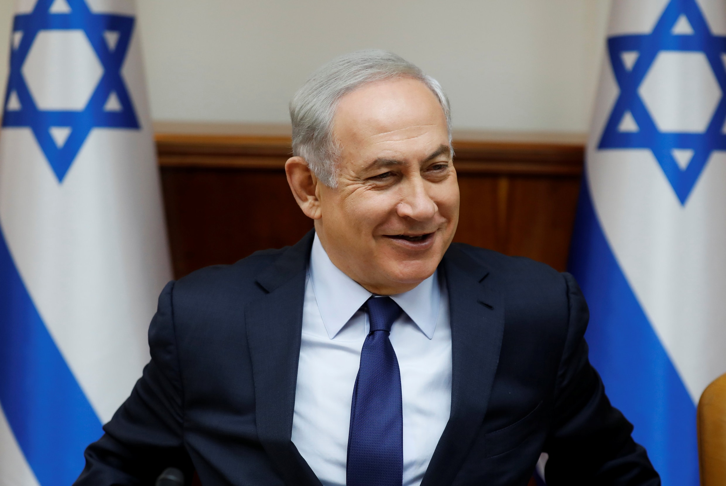Israëlische premier Netanyahu officieel beschuldigd van omkoping en fraude