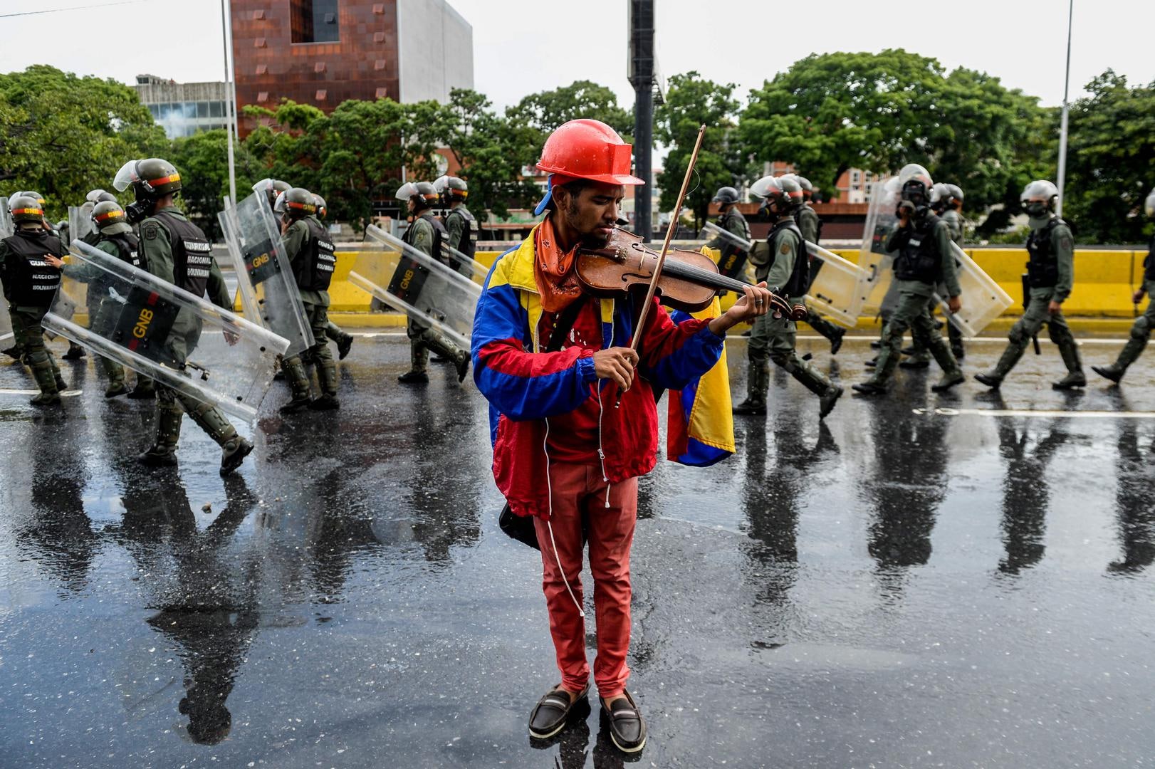 Betogende violist vrijgelaten in Venezuela, maar nu onvindbaar