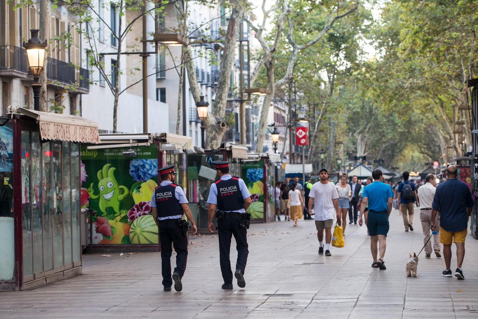 Buitenlandse Zaken past reisadvies aan: "Drukke plaatsen in Spanje mogelijk doelwit van aanslagen"