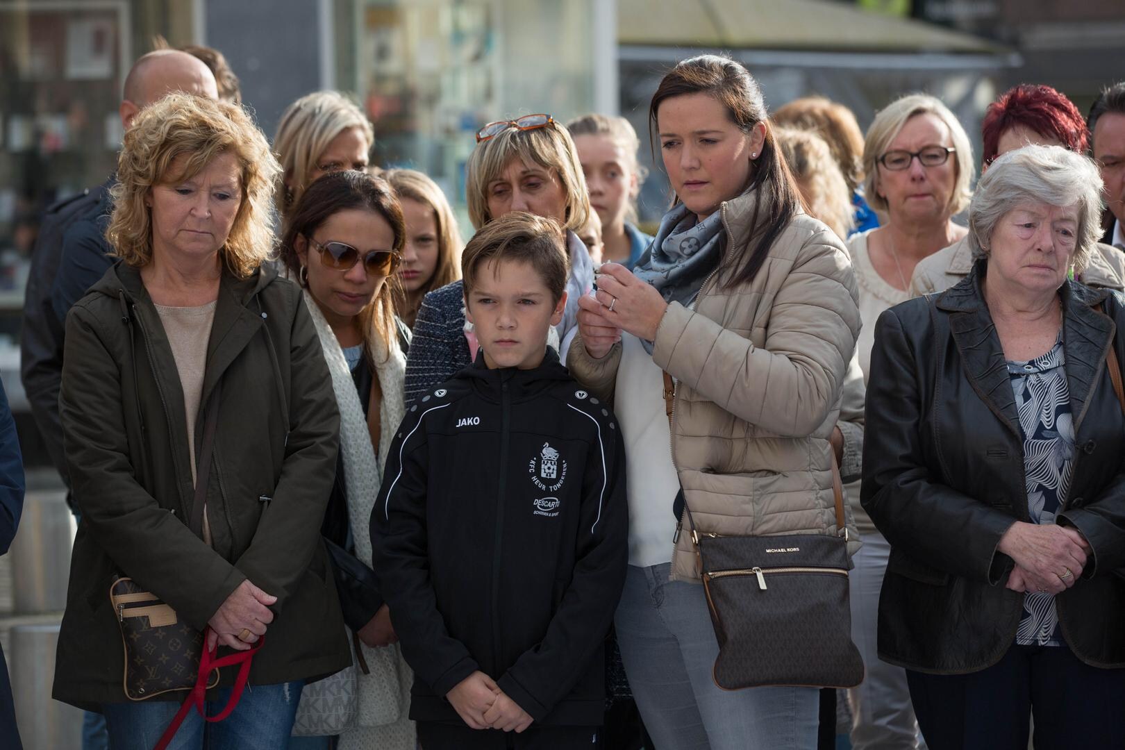 Ruim driehonderd aanwezigen bij herdenking van Vlaamse mama van twee die omkwam bij aanslag