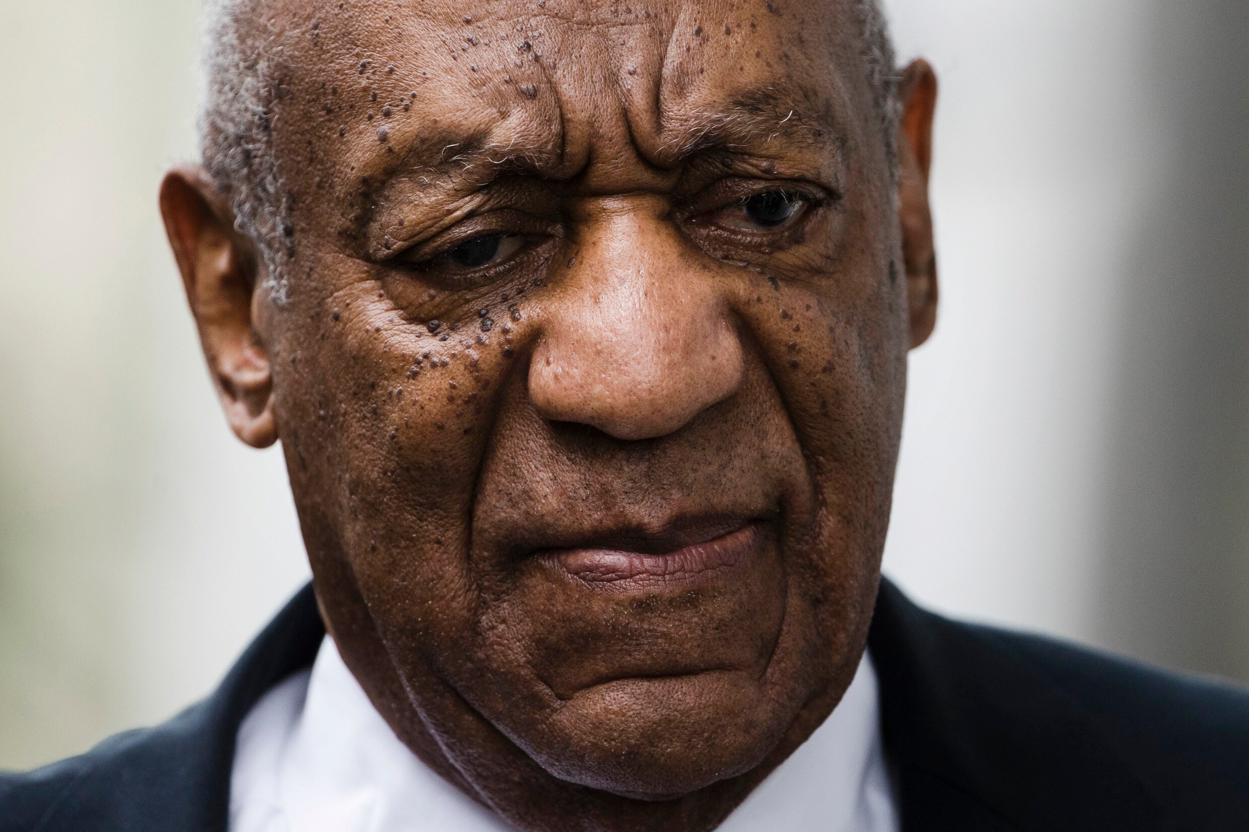 Nieuw proces tegen Bill Cosby uitgesteld tot maart 2018