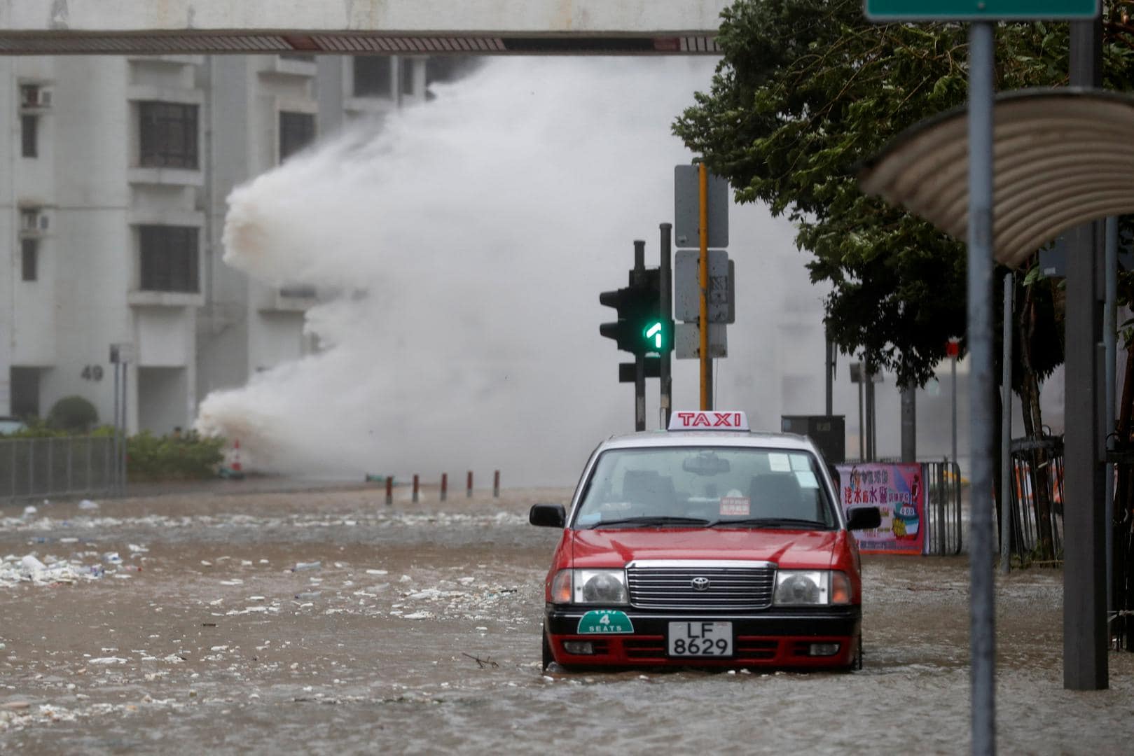 Hongkong zet zich schrap voor tyfoon Hato