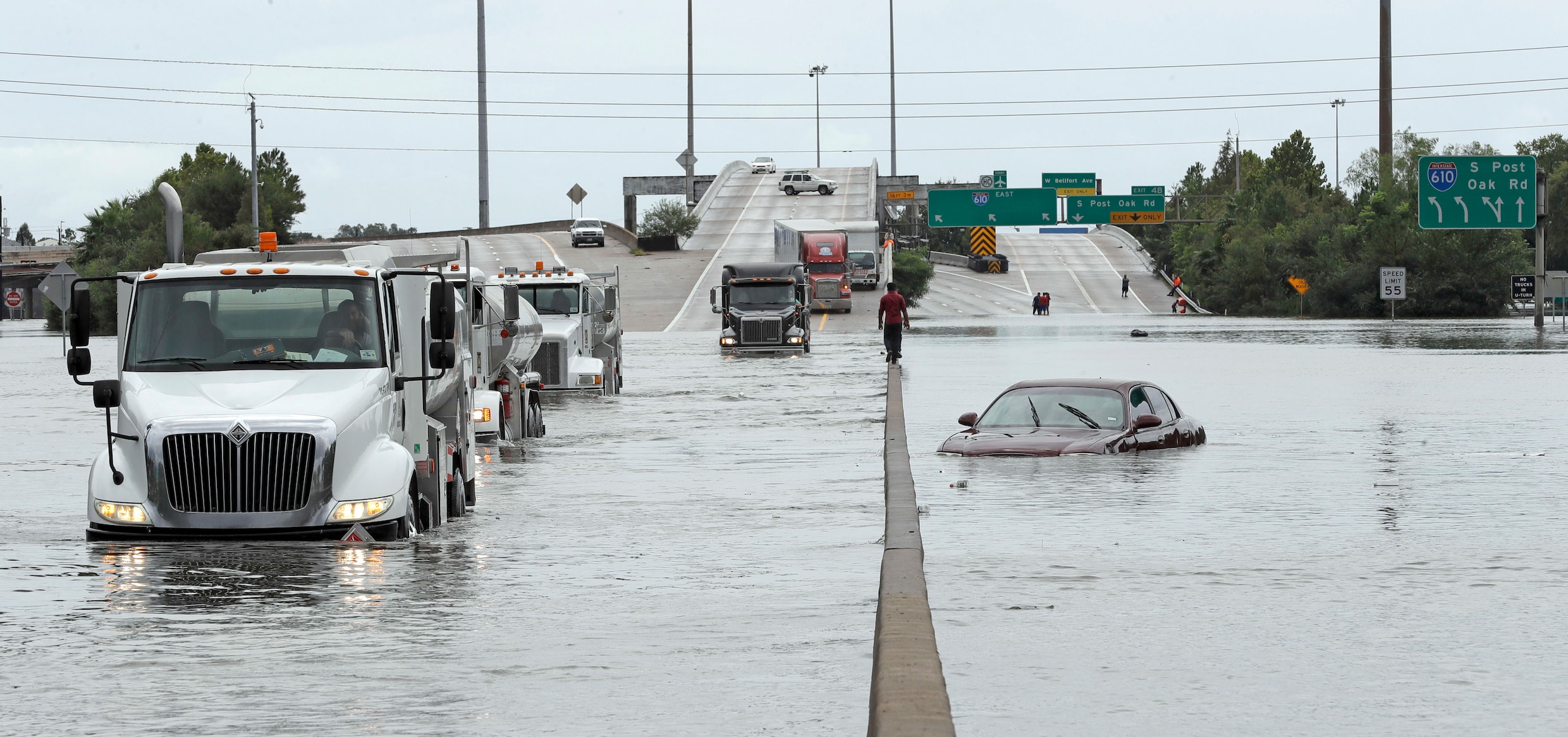 Ergste overstromingen ooit in VS na orkaan Harvey: "En het wordt nog erger"