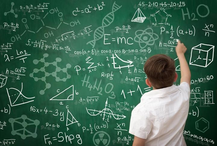 8 op de 10 nieuwe wiskundeleraars hebben niet het juiste diploma: ‘Zelfs de turnleraar geeft wiskunde’