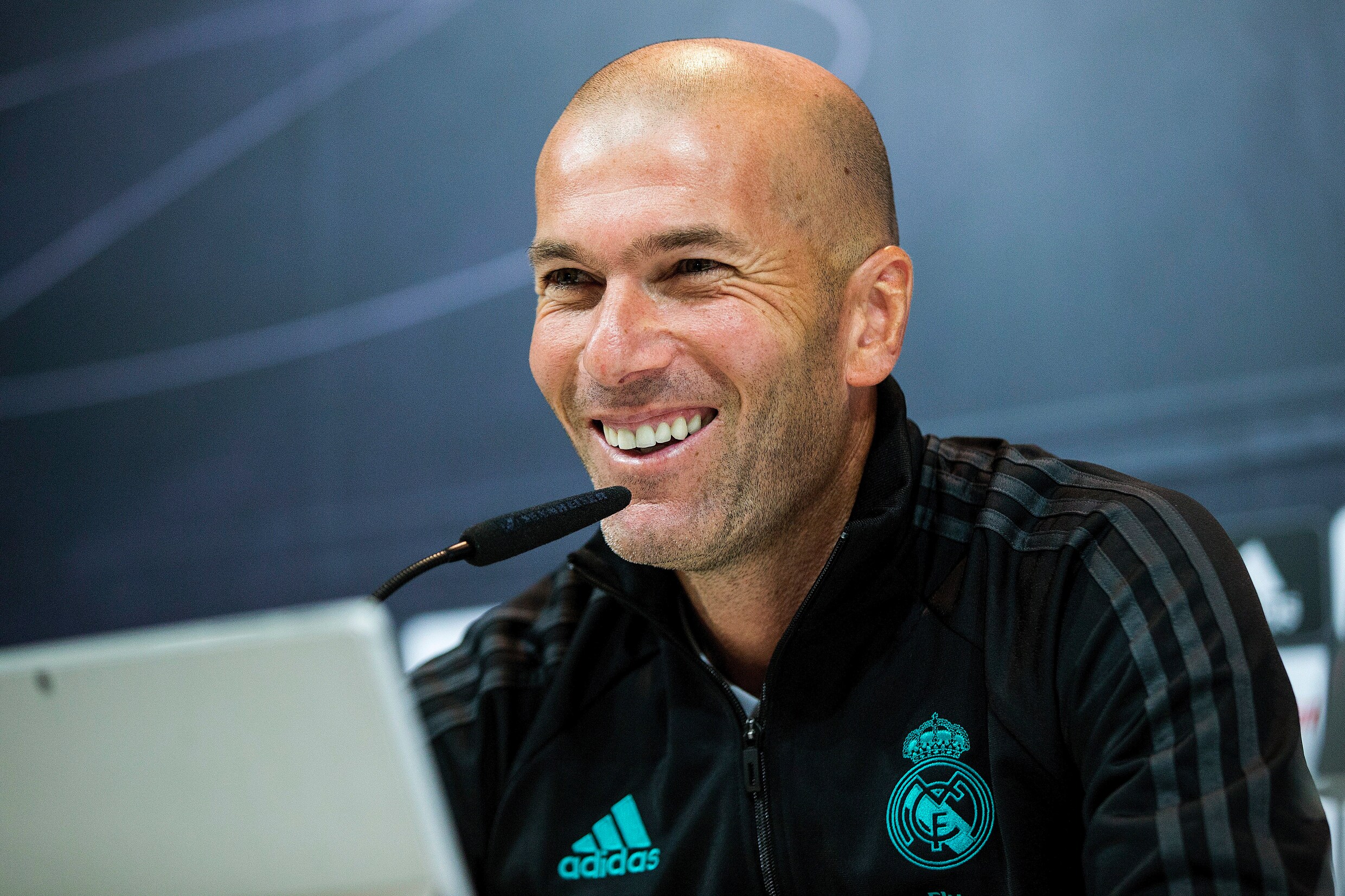 Zidane verlengt contract bij Real, al heeft de club dat nog niet bevestigd