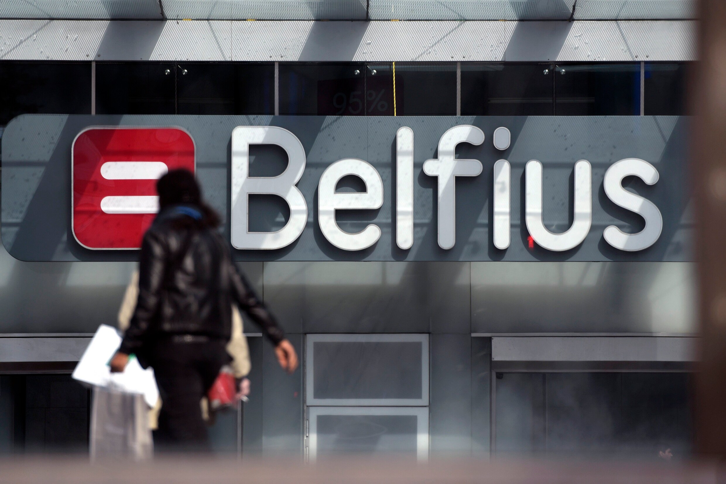Belfius verdacht van verstrekken woonkredieten aan criminelen | De Morgen