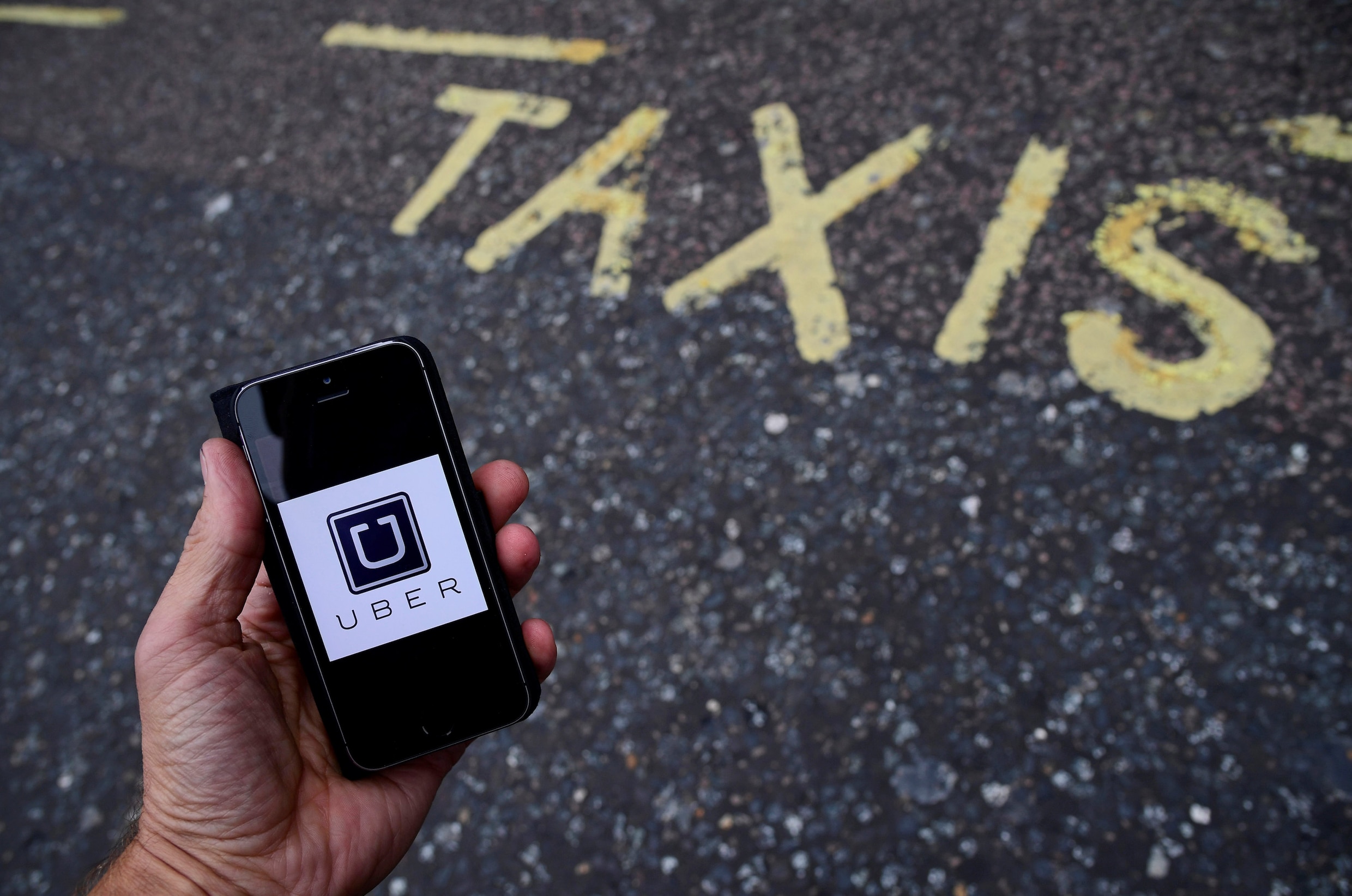 Londen trekt vergunning van Uber in