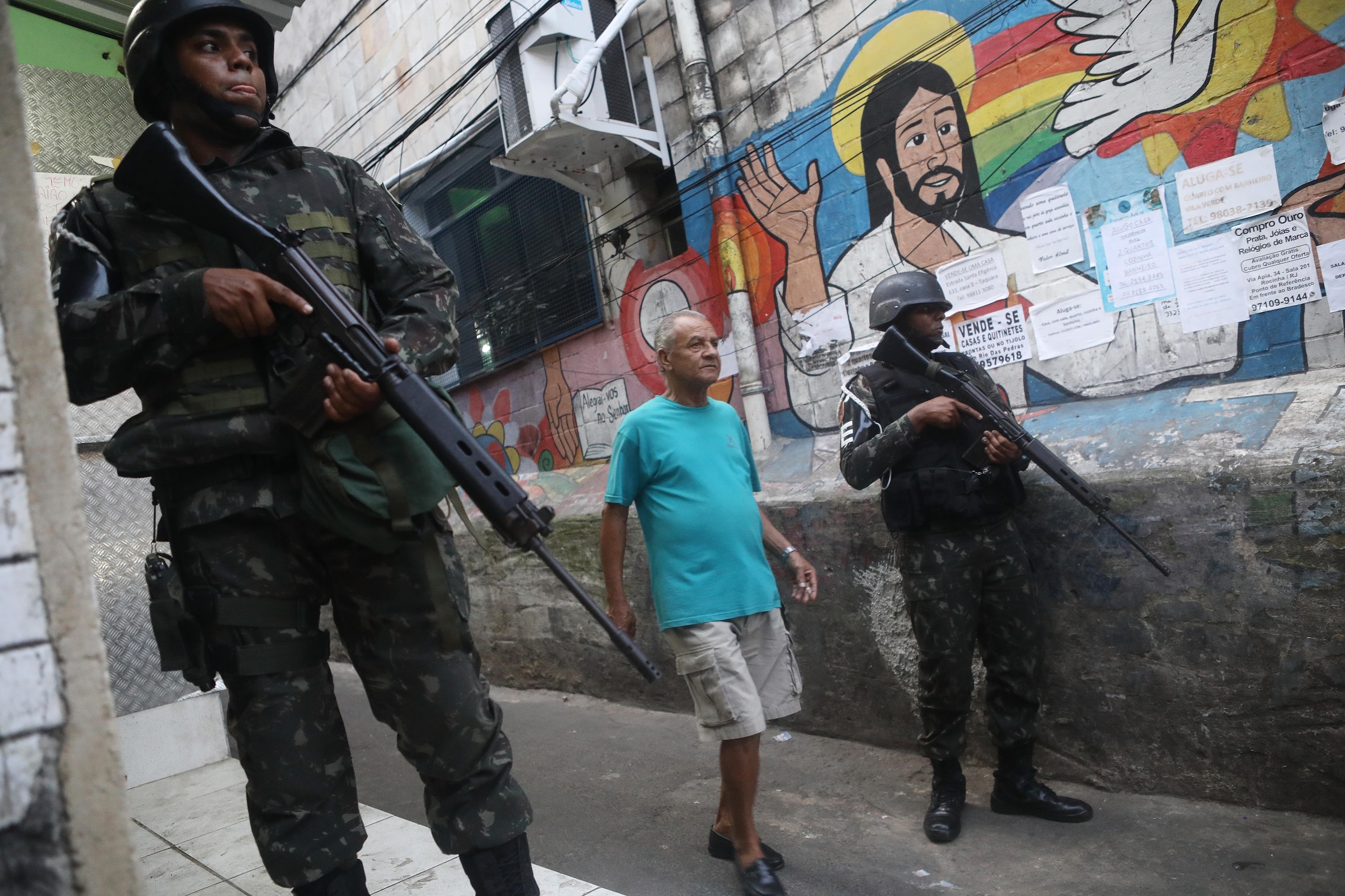 Leger ingezet in Braziliaanse favela's na geweld tussen bendes en politie