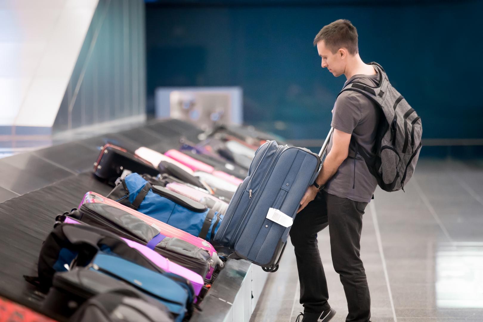 Bagagemedewerker verwisselt opzettelijk bagage op 's werelds beste vliegveld