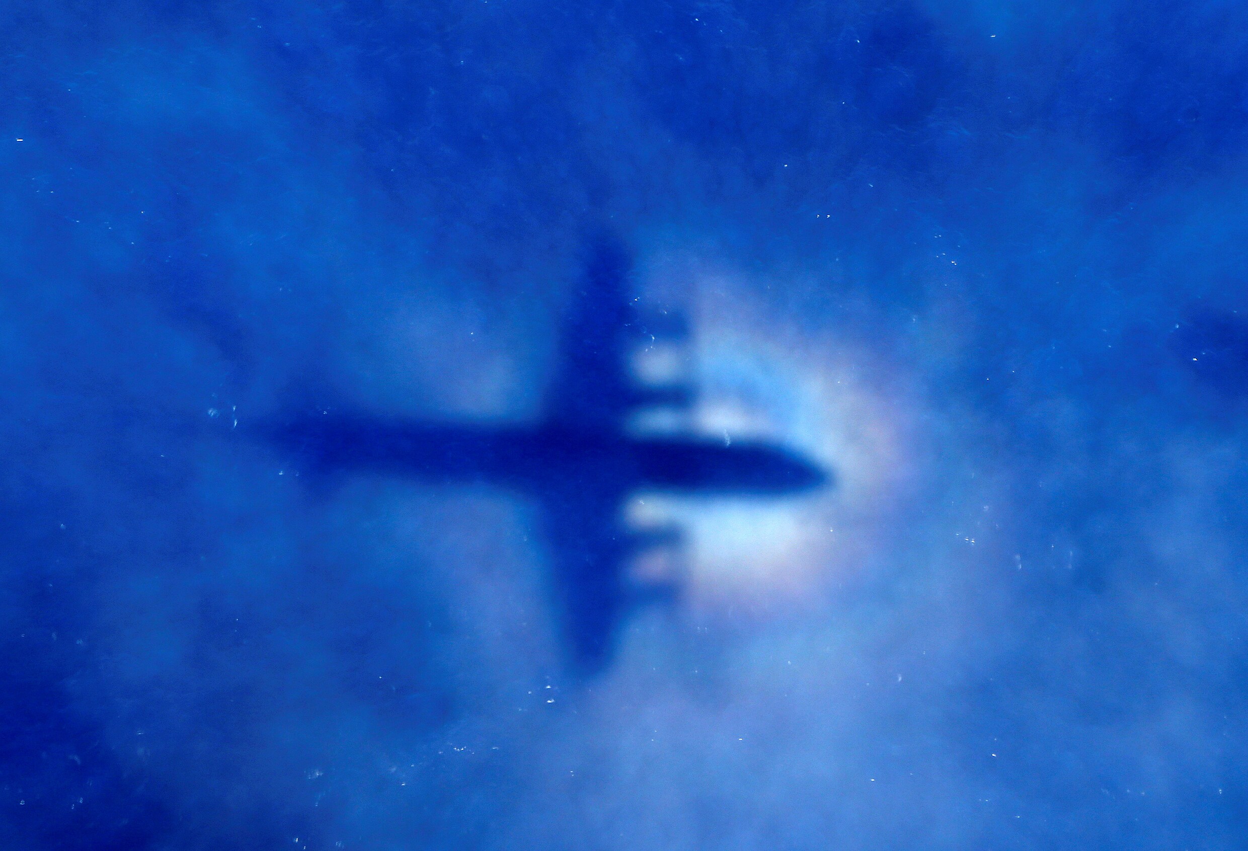 Drie bedrijven bieden zich aan bij Maleisië om zoektocht naar MH370 verder te zetten