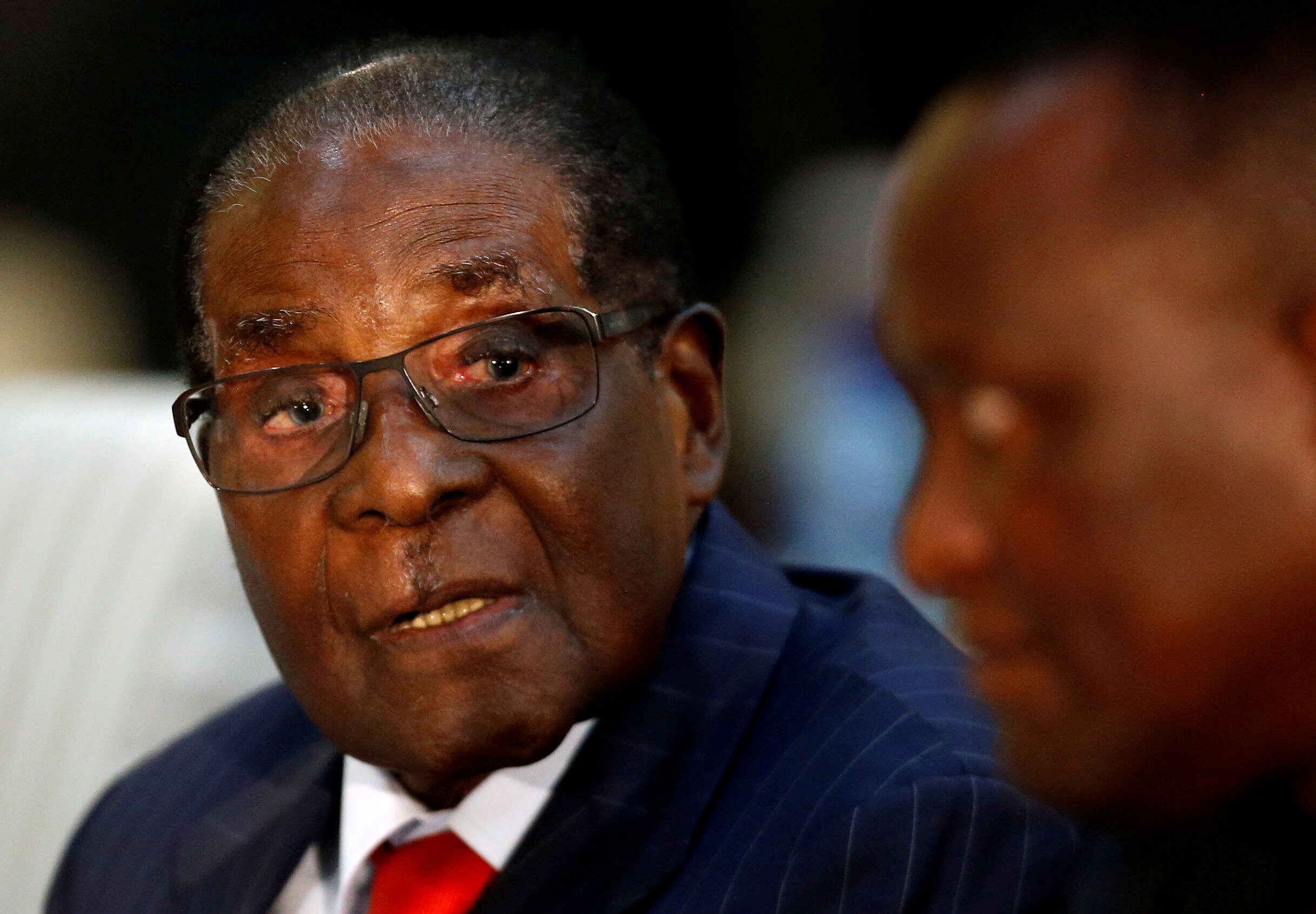 WHO trekt benoeming Mugabe in
