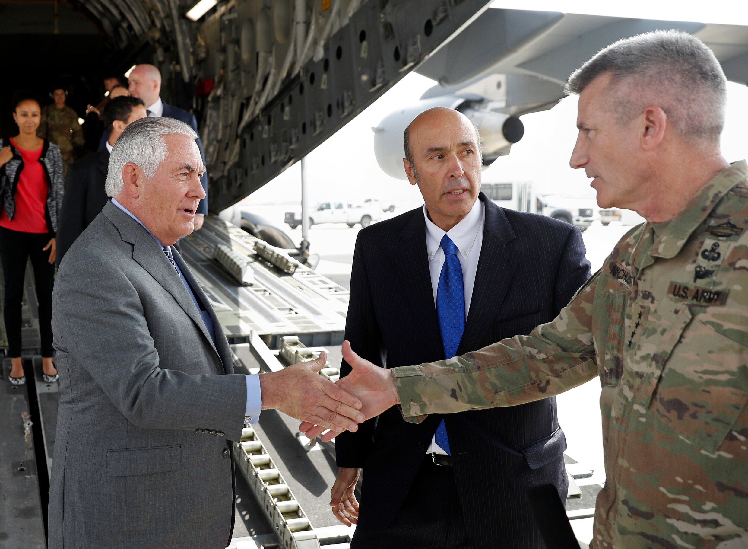 Tillerson ontmoet Afghaanse president tijdens verrassingsbezoek Kaboel