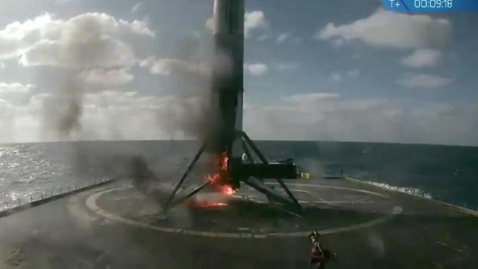 SpaceX lanceert succesvol Koreaanse satelliet en slaagt opnieuw in veilige terugkeer eerste rakettrap