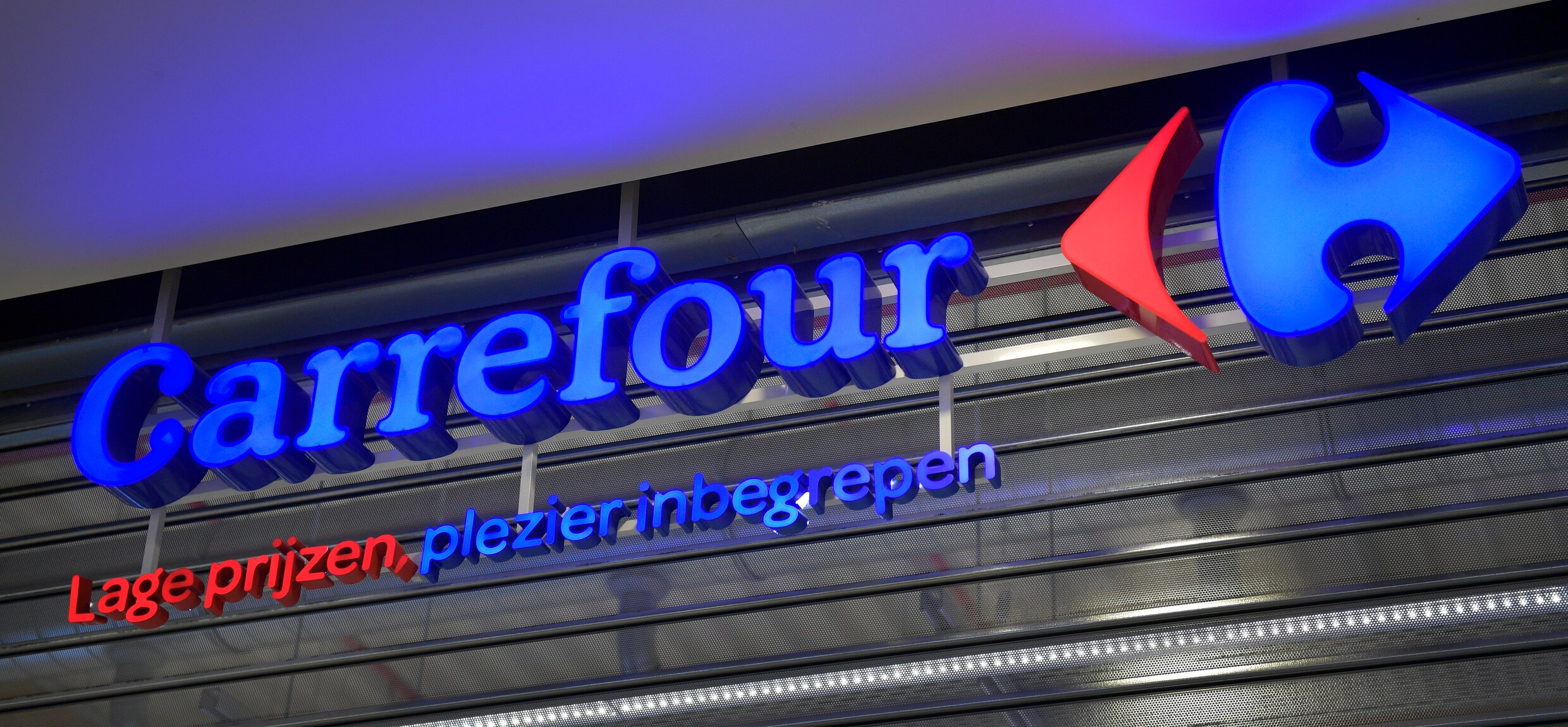 Pluimveeslachterij roept kippenboomstammetjes Carrefour terug wegens salmonella
