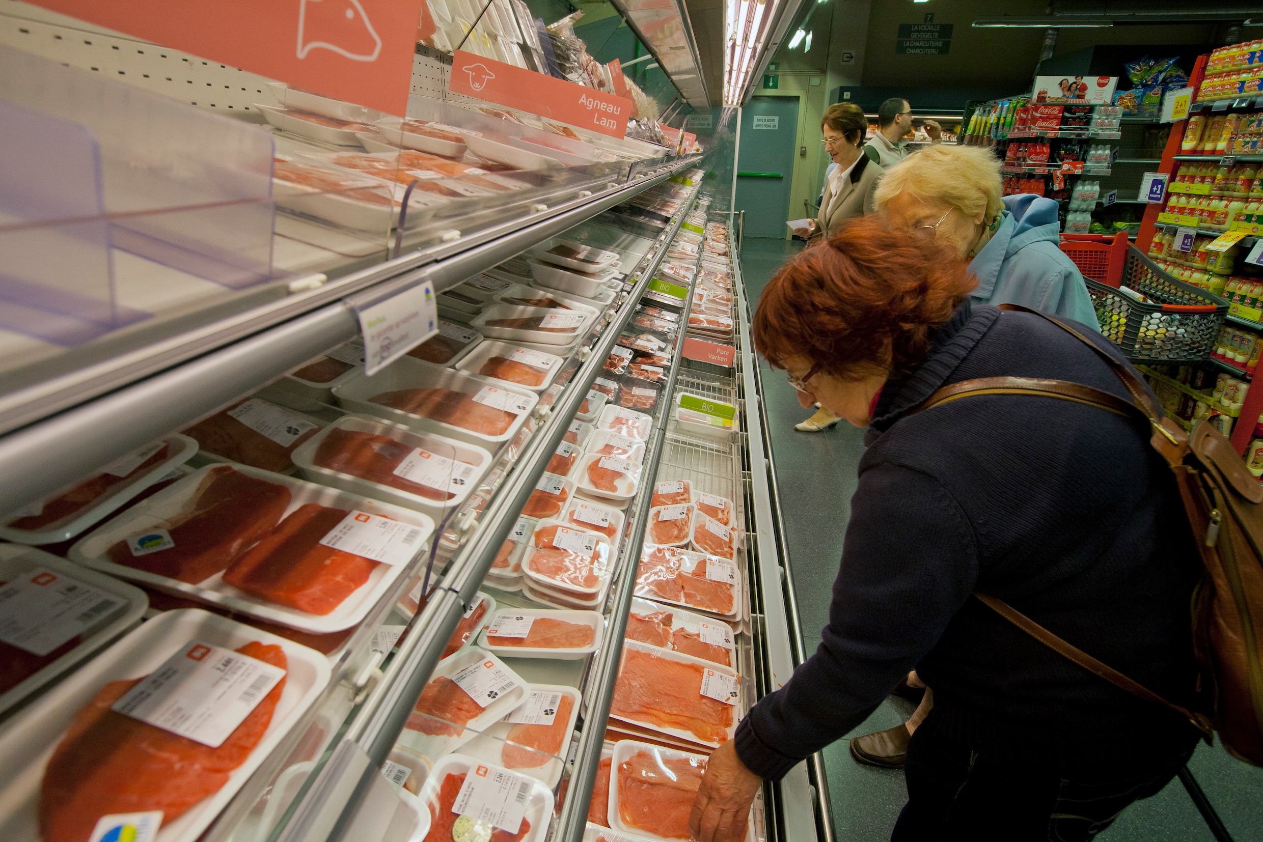 ▶ ‘De prijs van een biefstuk moet sowieso omhoog’: waarom eten in de supermarkt te goedkoop is