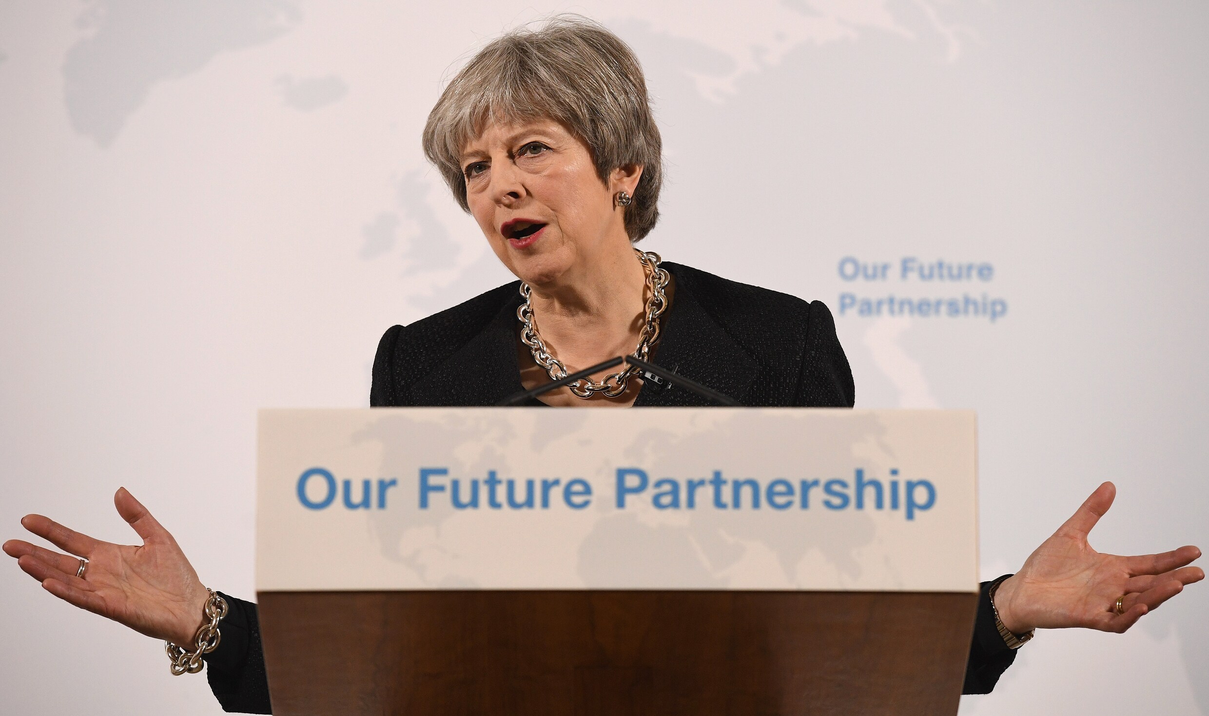 Theresa May: "Brexitonderhandelingen zijn geen cherrypicking"