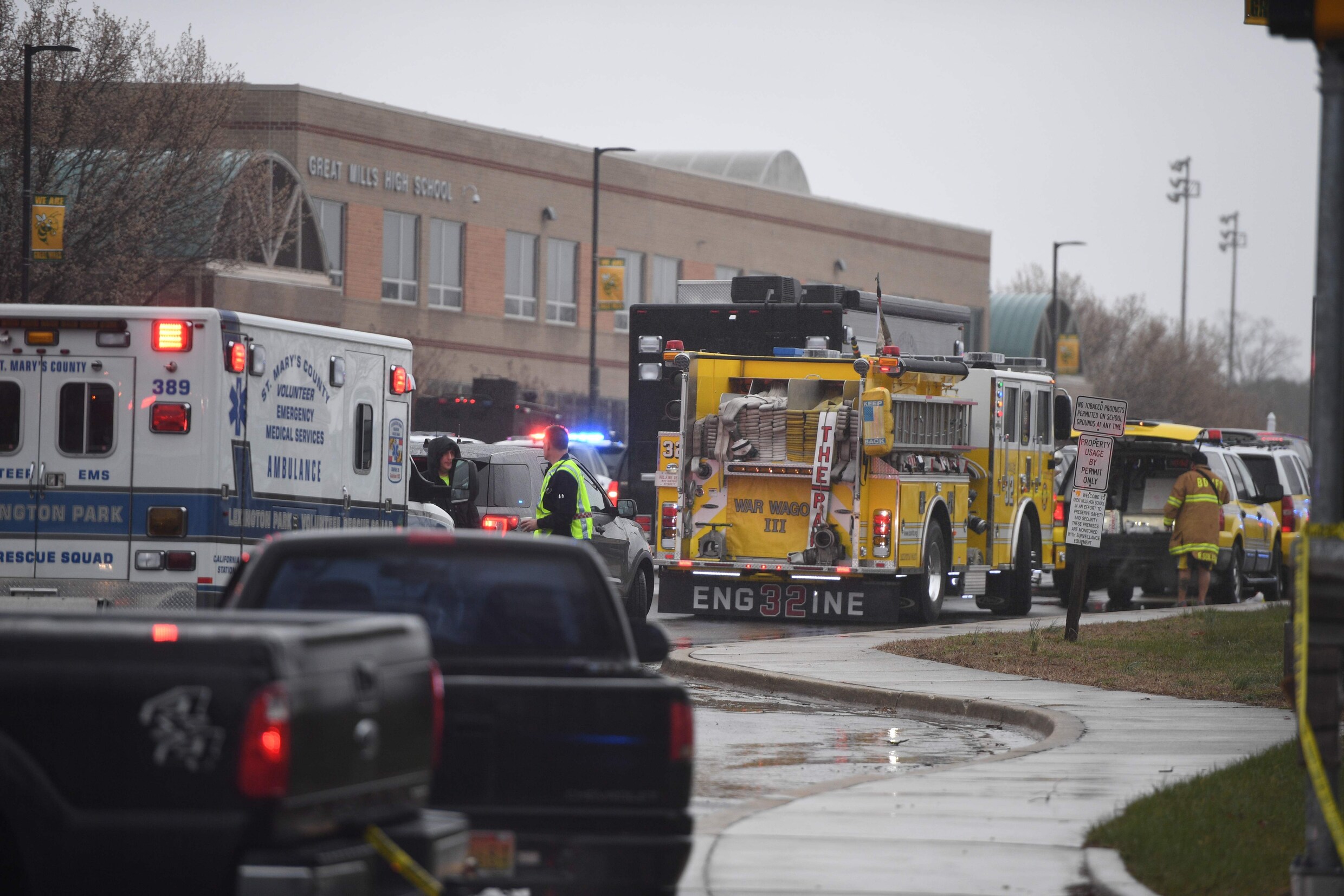 Schietpartij op Amerikaanse school: twee leerlingen in levensgevaar, schutter overleden