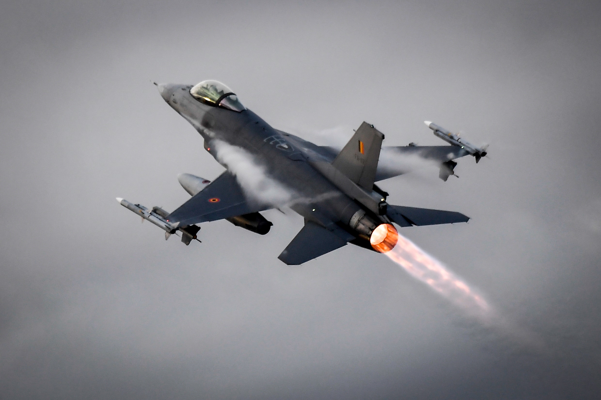 De Belgische F-16’s: bijna afgedankt, maar eerst nog een update