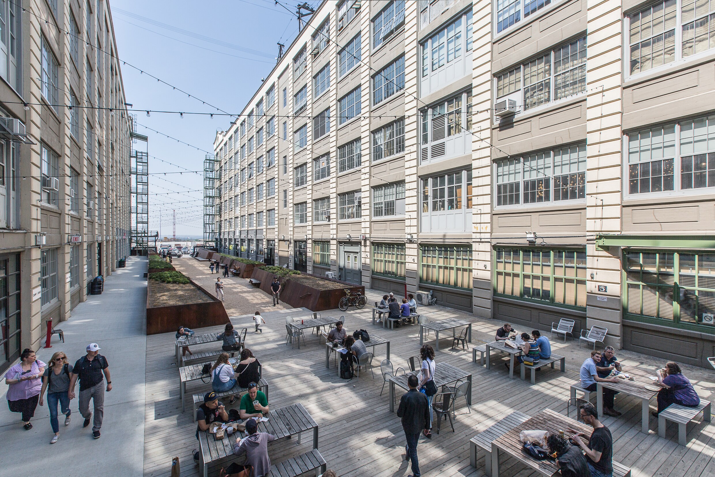 Industry City in New York ooit spookachtig en verlaten, nu gewild en