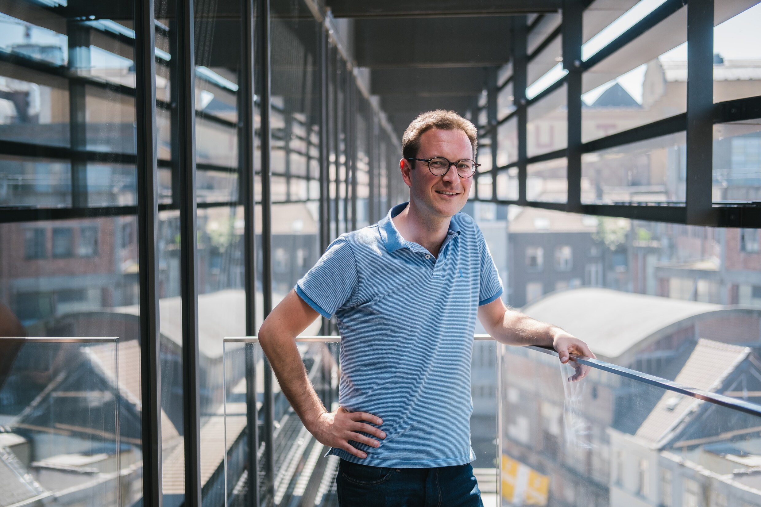 ‘Ook met de vierde telecomspeler moet je niet meteen op lagere prijzen ...