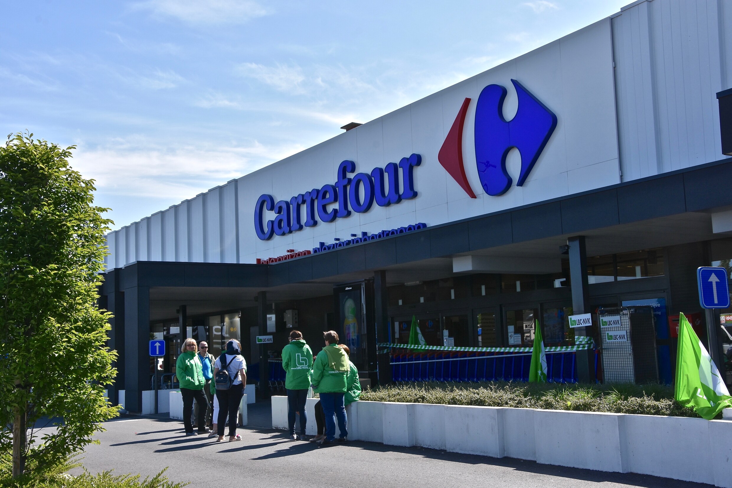 Ook  vandaag 17 hypermarkten Carrefour dicht door staking