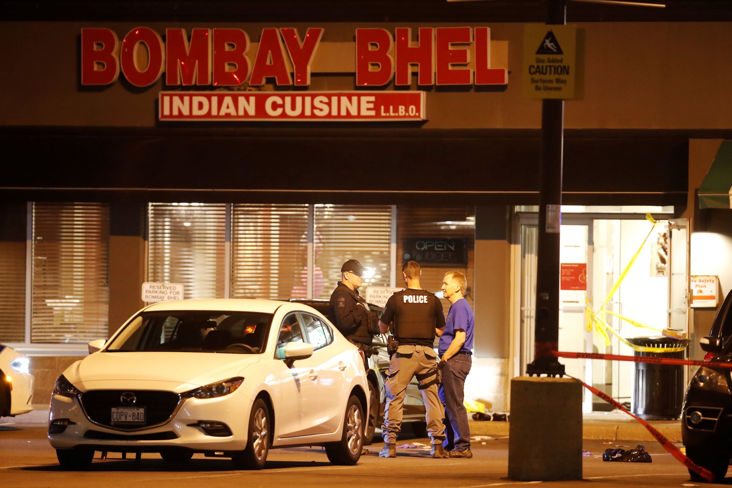 Bom ontploft in Canadees restaurant: 15 gewonden, twee verdachten op de vlucht