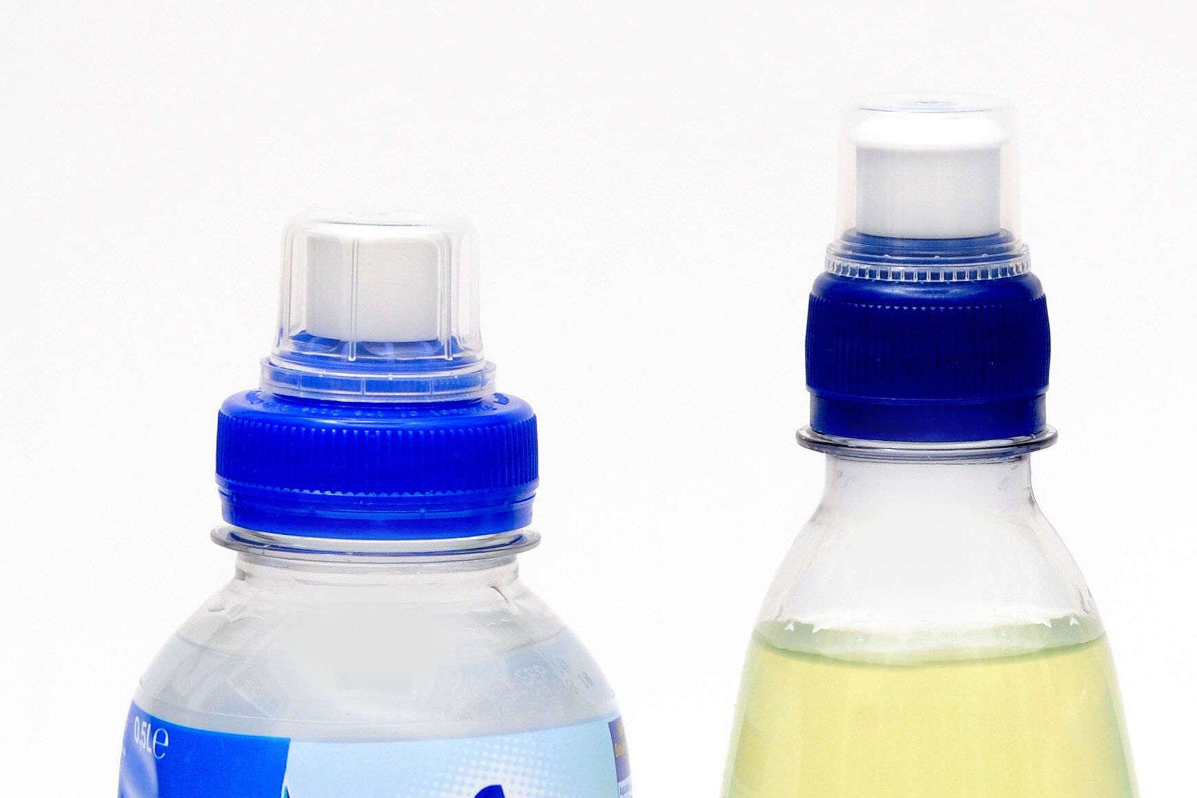 Geen schroefdop, maar ‘lastige’ klikdop voor plastic flesjes: "Iemand zal de kosten moeten dragen"