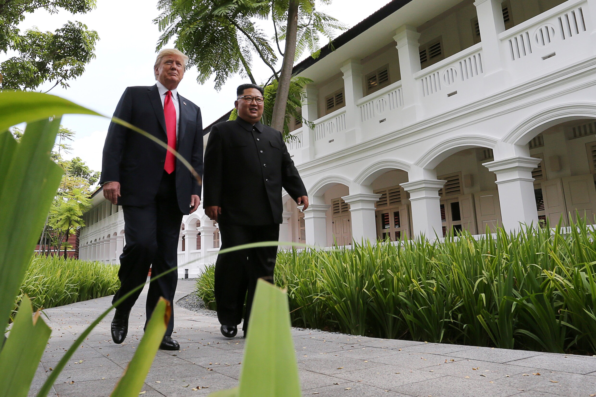 In beeld - Van handdruk tot akkoord: dit was de historische top tussen Trump en Kim