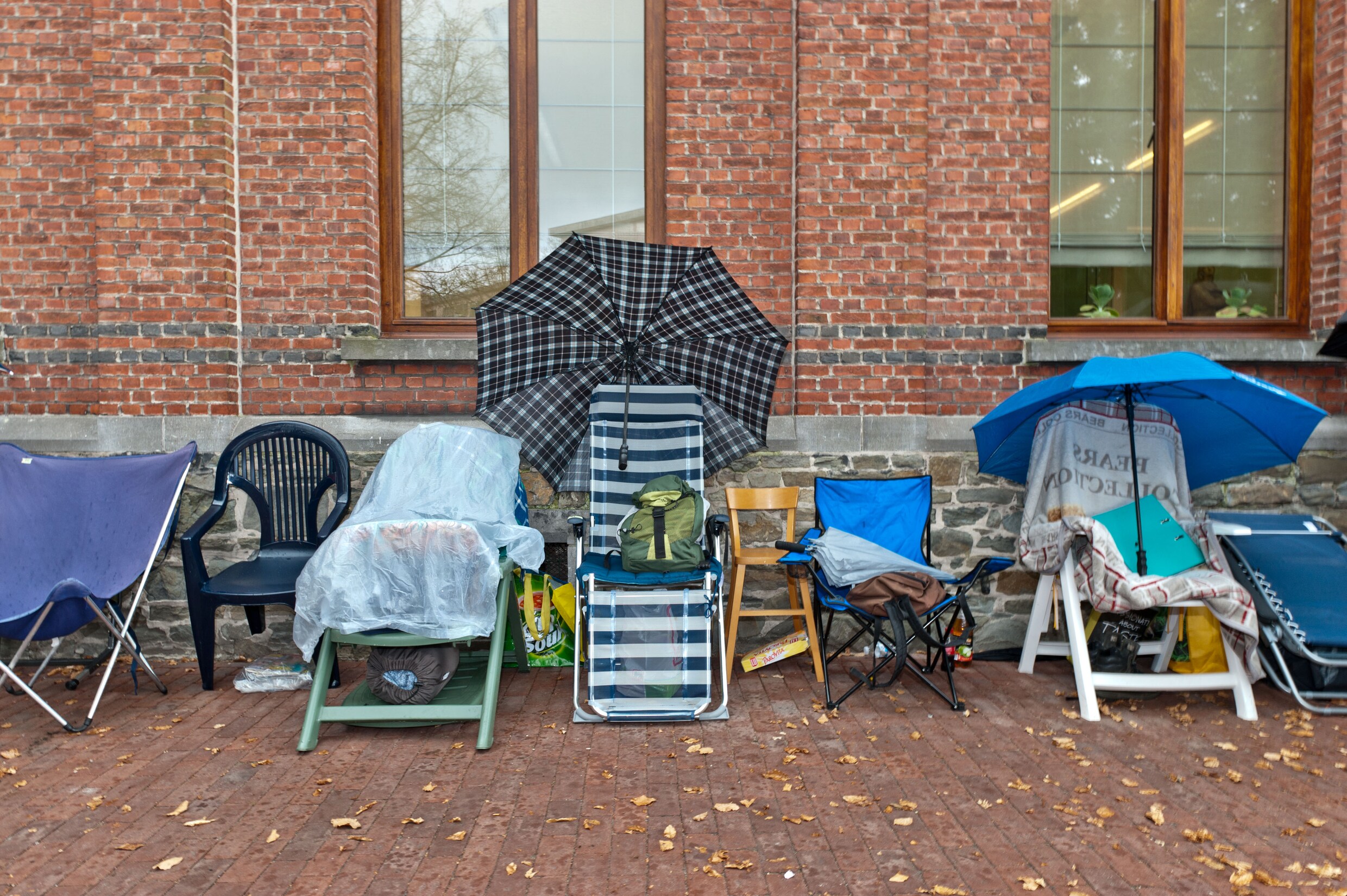 Gedaan met kamperen aan de schoolpoort vanaf 2020: Vlaams Parlement forceert onverwacht doorbraak