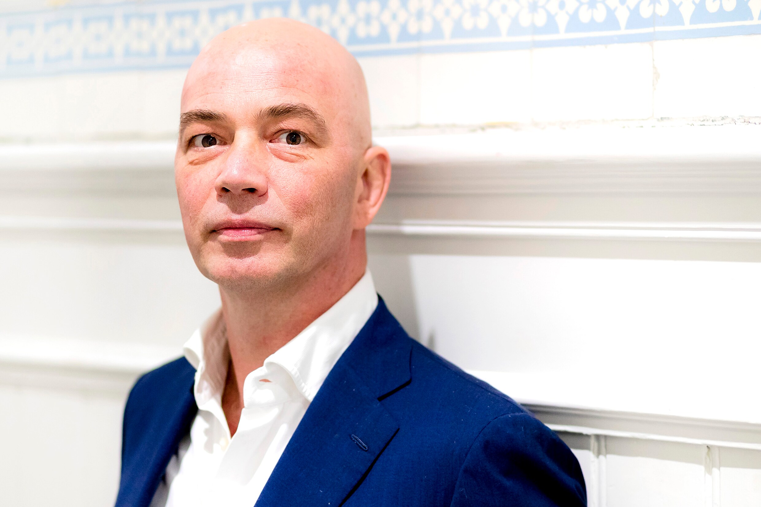 Tommy Wieringa wint BookSpot Lezersprijs met ‘De Heilige Rita’ | De Morgen