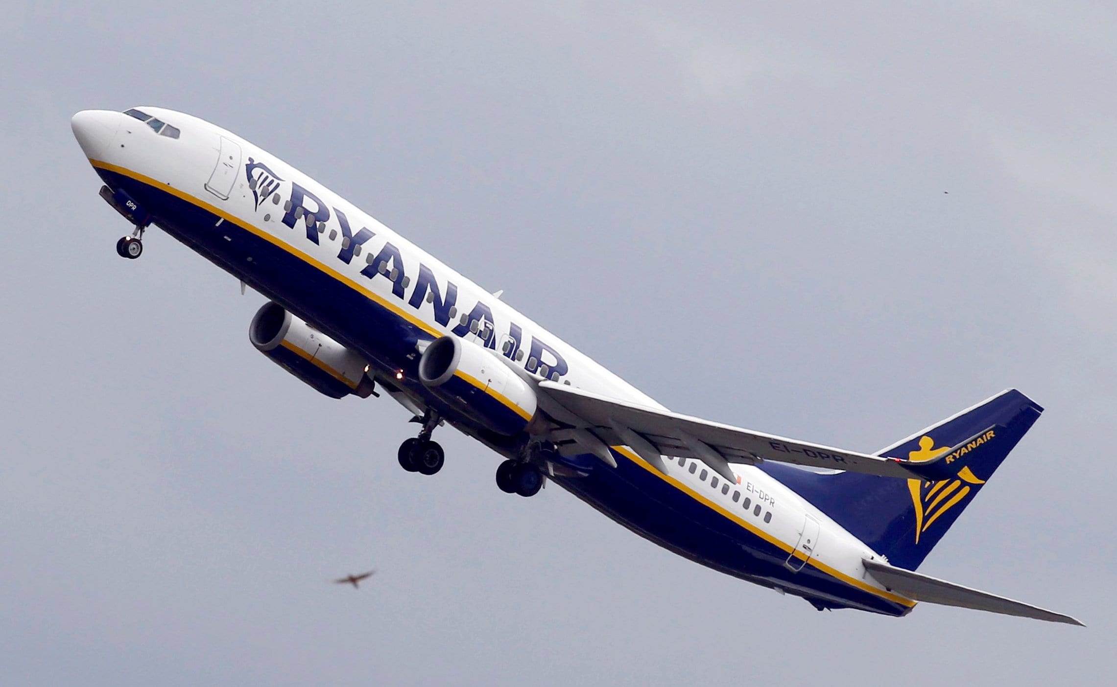 Ryanair schrapt 96 vluchten: "Gedupeerden hebben recht op extra compensatie"