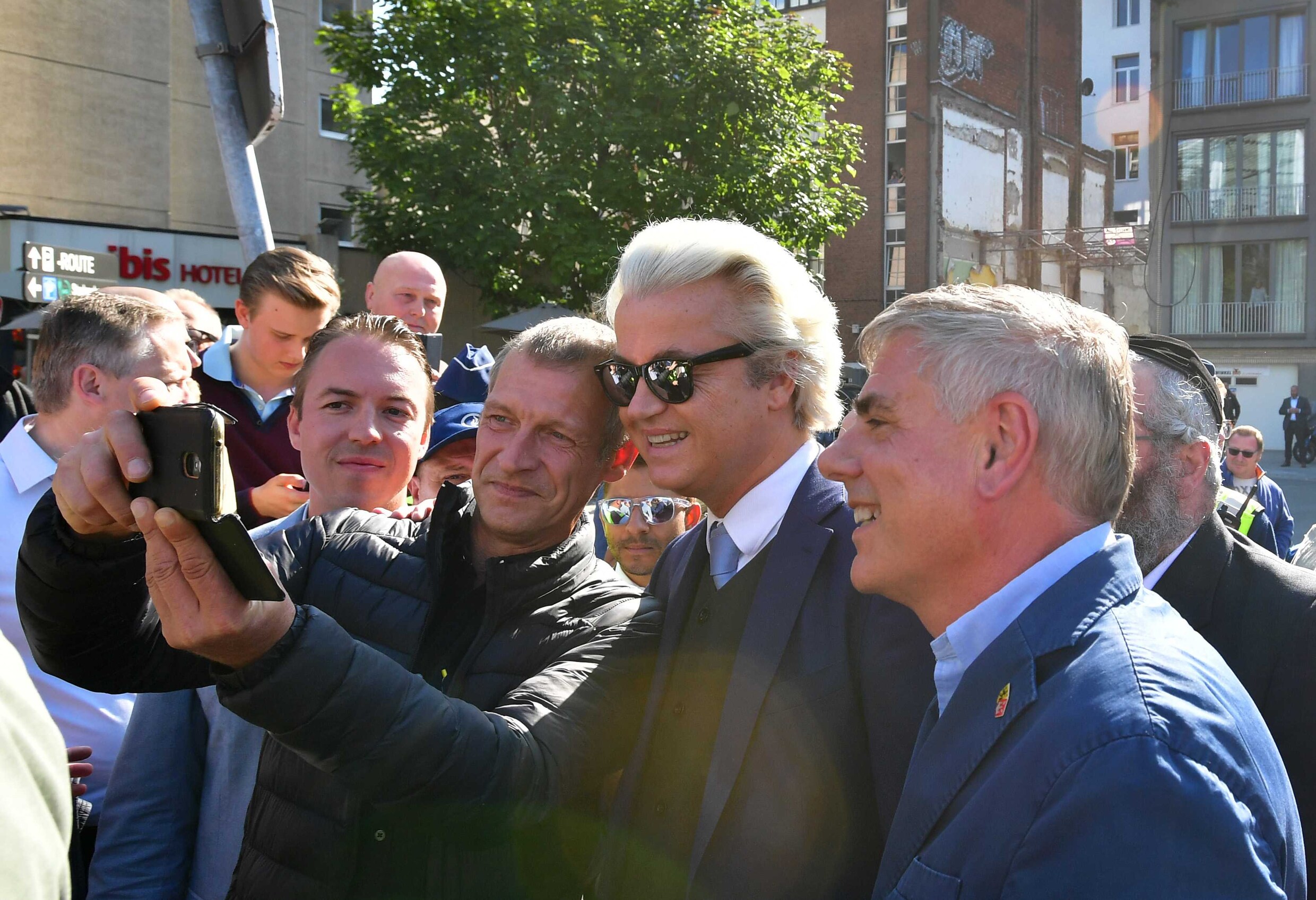 Vlaams Belang haalt Wilders naar Antwerpen: “Vlaams Belang is de enige partij die het beestje bij naam noemt”