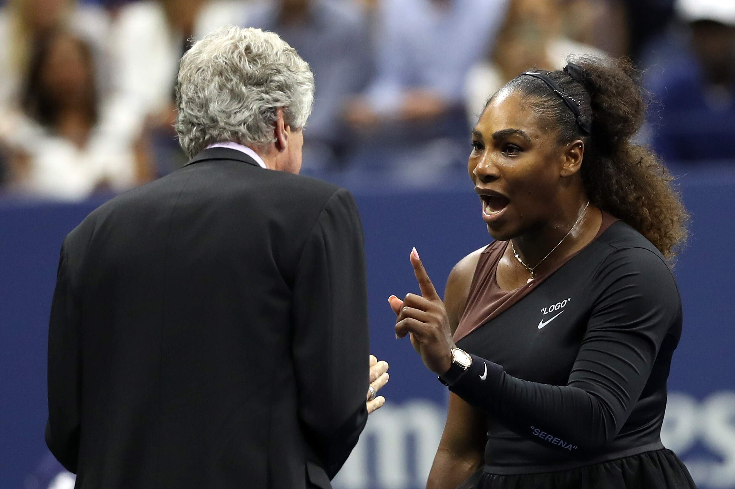 WTA steunt Serena Williams na rel in finale: "Mannen en vrouwen moeten gelijk behandeld worden"