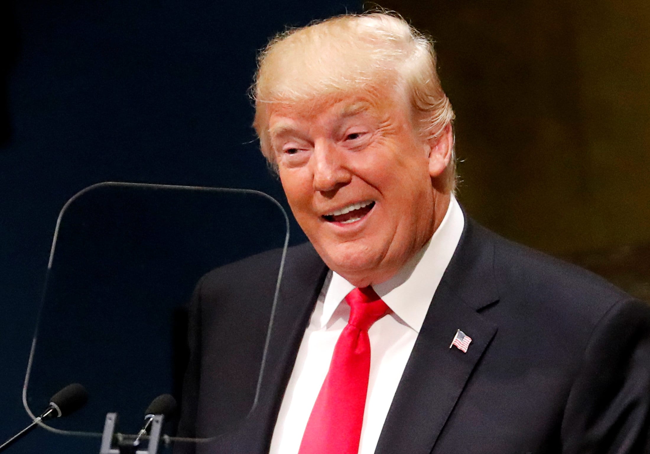 Trump klopt zich op de borst in VN-toespraak, publiek barst in lachen uit: "Die reactie had ik niet verwacht"