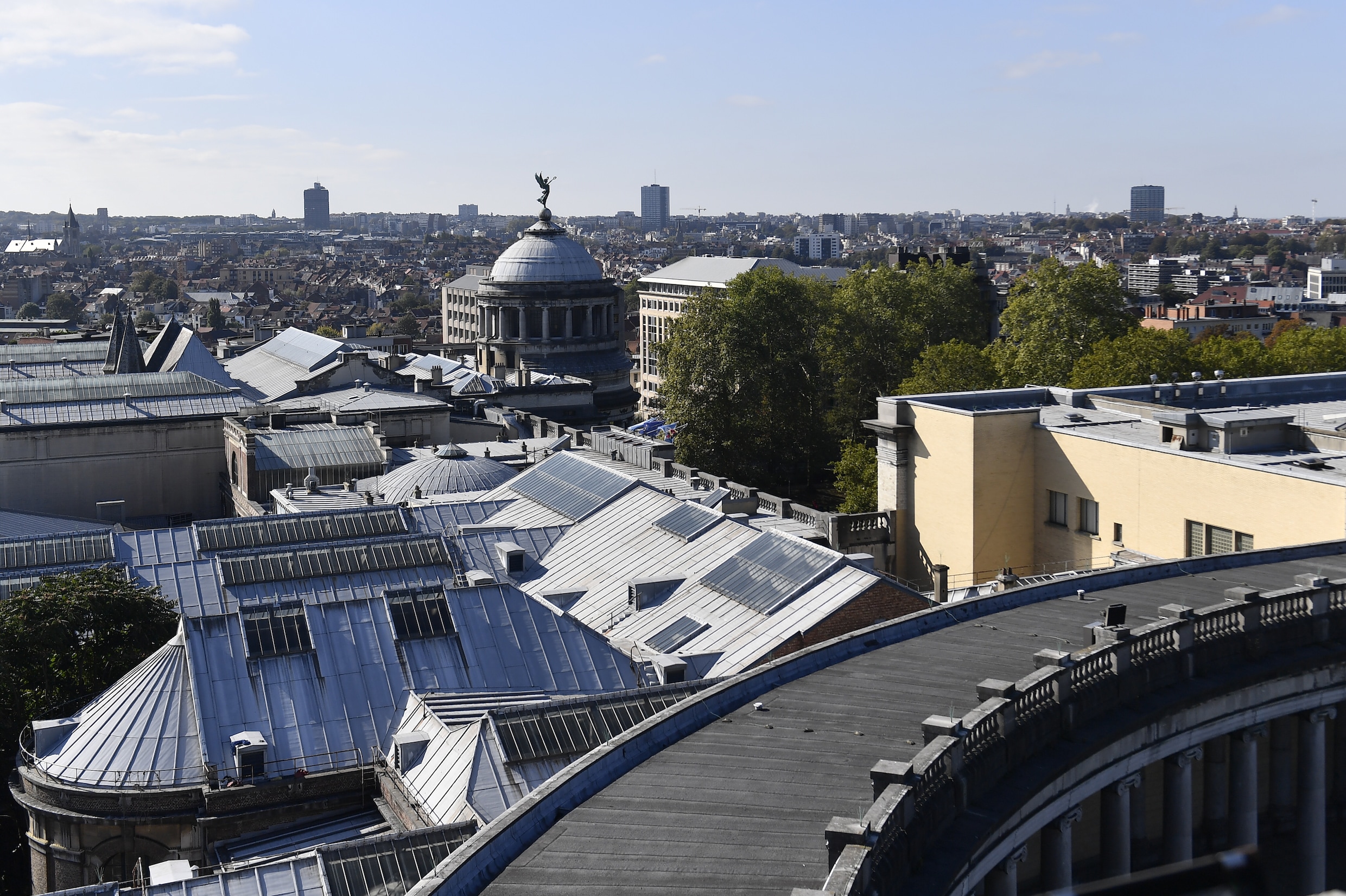 Renovatiewerken aan daken musea Jubelpark eindelijk in de startblokken