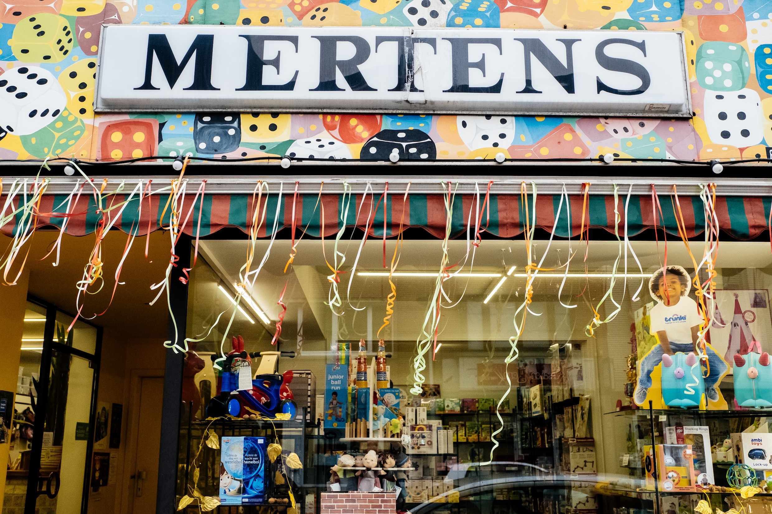 Als je niet specialiseert, ga je dood”: zo weerstaan speelgoedwinkels de  druk van webwinkels | De Morgen