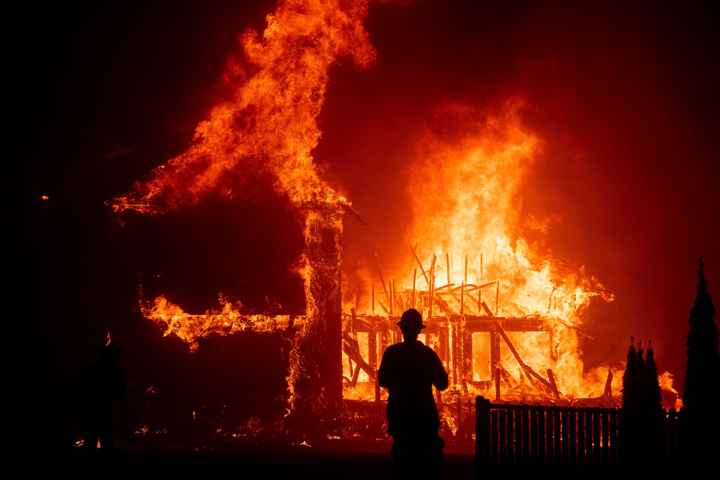 Dodental ‘Camp Fire’ Californië loopt op tot 76, bijna 1.300 vermisten