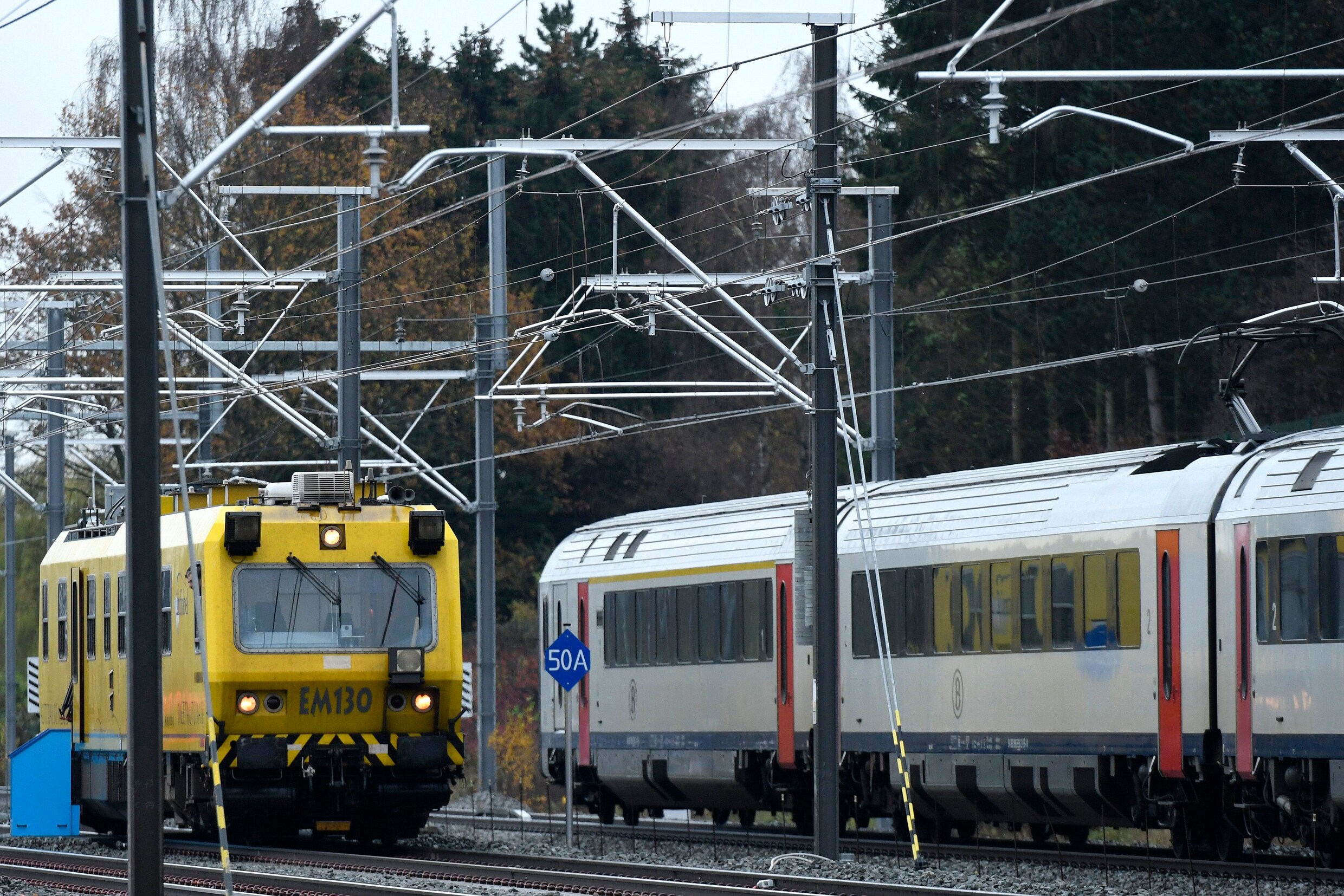 Infrabel dreigt met zware knip in spoornet: ‘Geen sprake van om enige ...