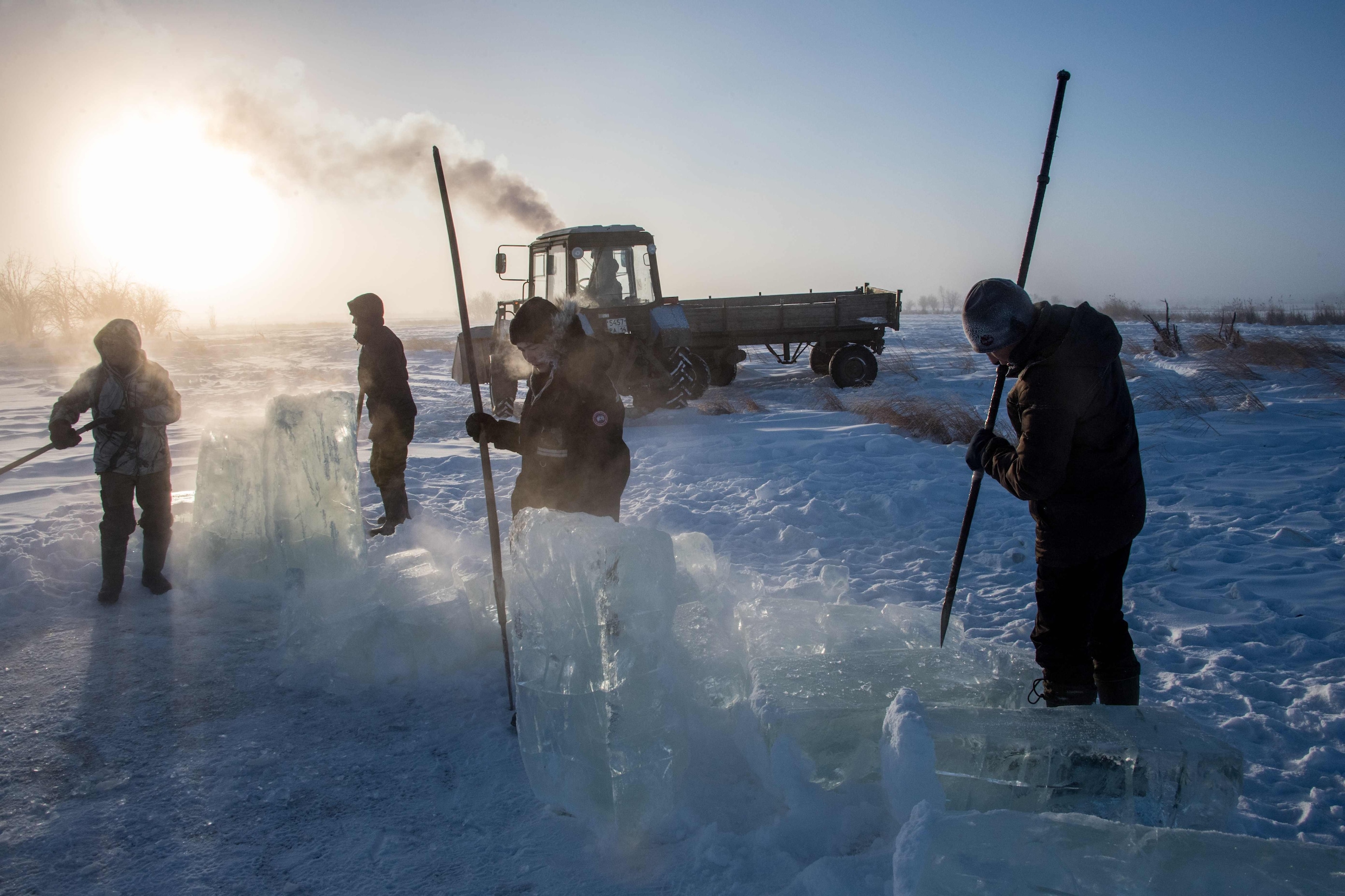 De permafrost warmt op: dorpen in het Noordpoolgebied zakken de zee in (en dat gaat snel)