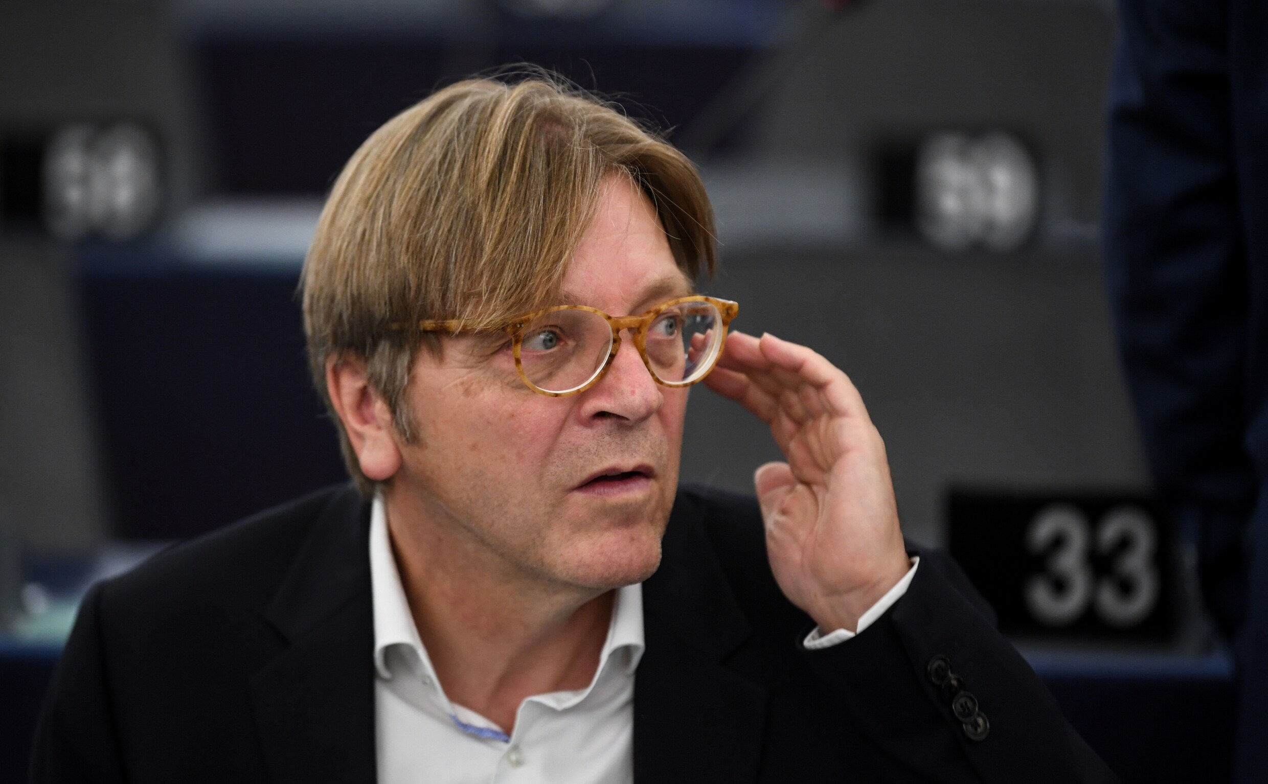 Verhofstadt wil brexitdatum niet uitstellen tot na Europese verkiezingen