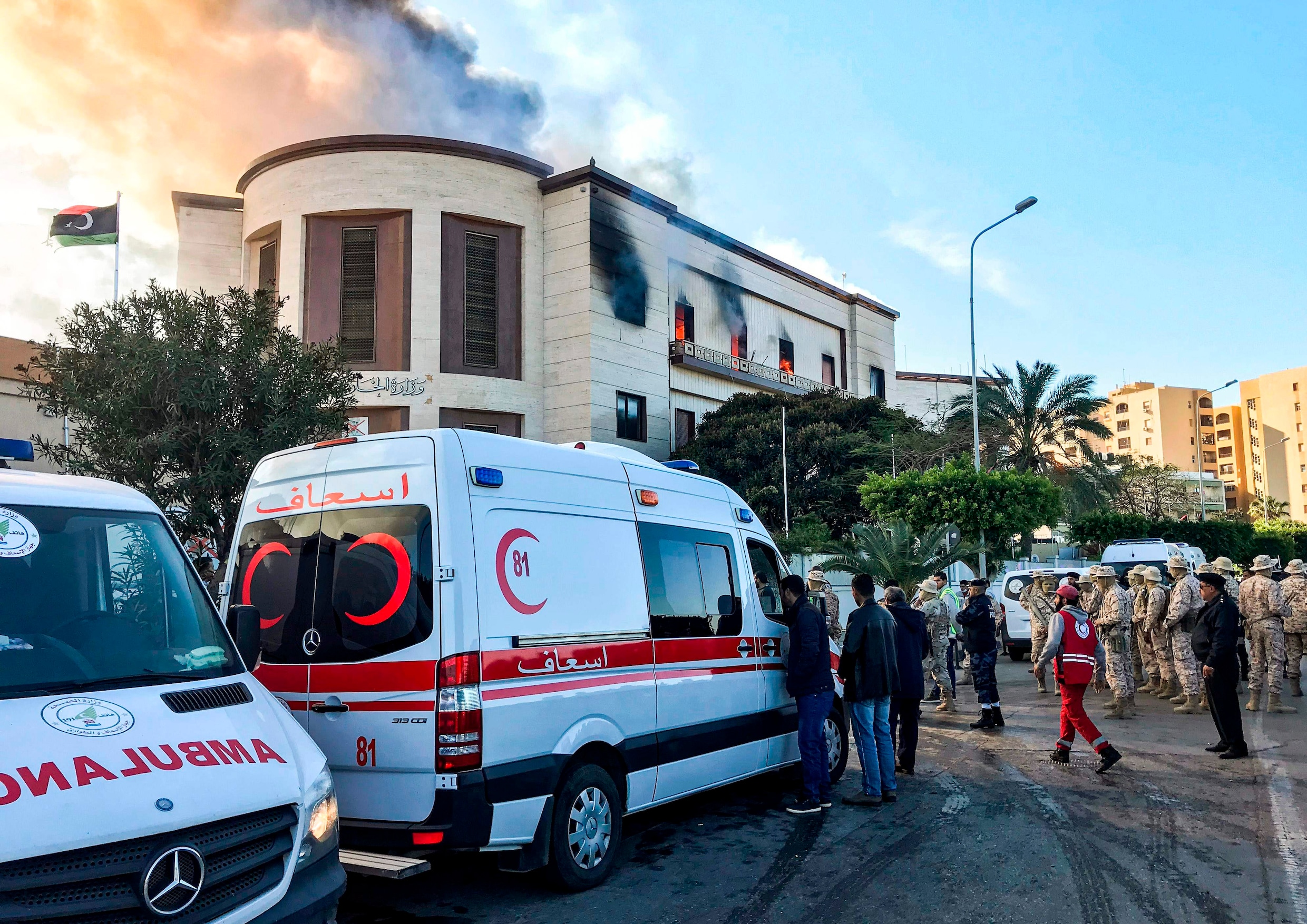 Zeker drie doden bij aanval door zelfmoordterroristen op Libisch ministerie van Buitenlandse Zaken